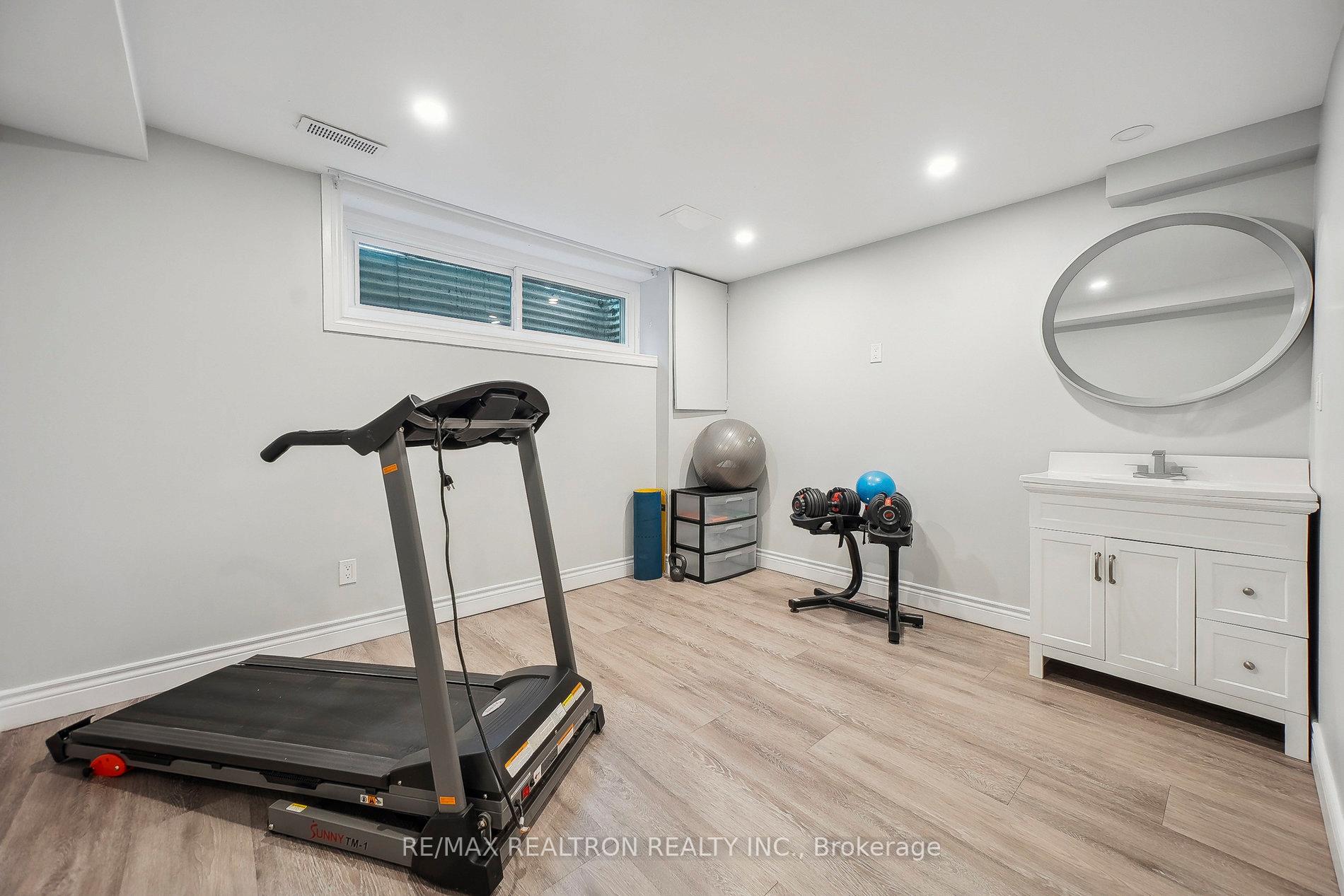 Photo 66 of 72 Valley Drive, Hamilton, Stoney Creek — HOMEH