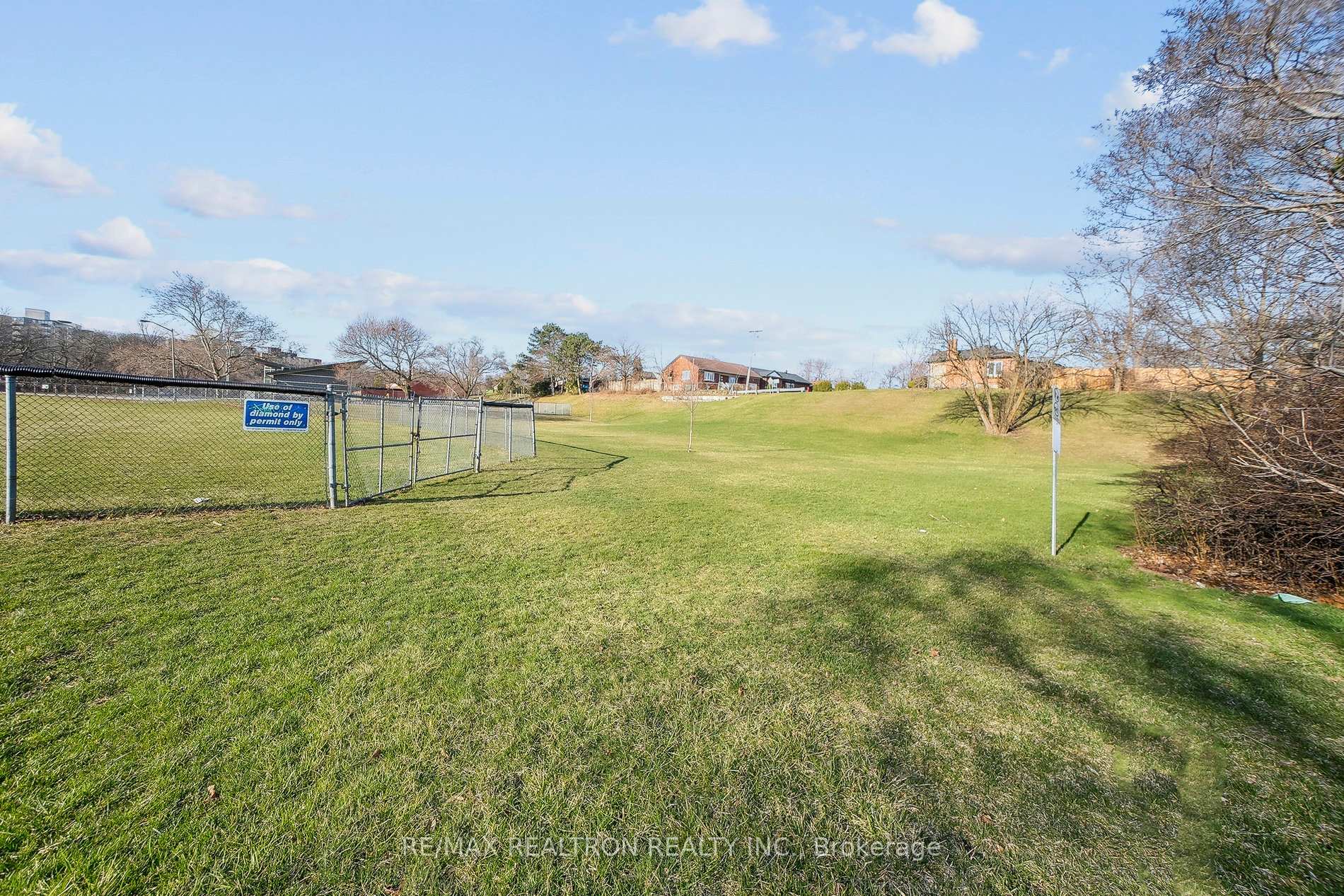Photo 77 of 72 Valley Drive, Hamilton, Stoney Creek — HOMEH