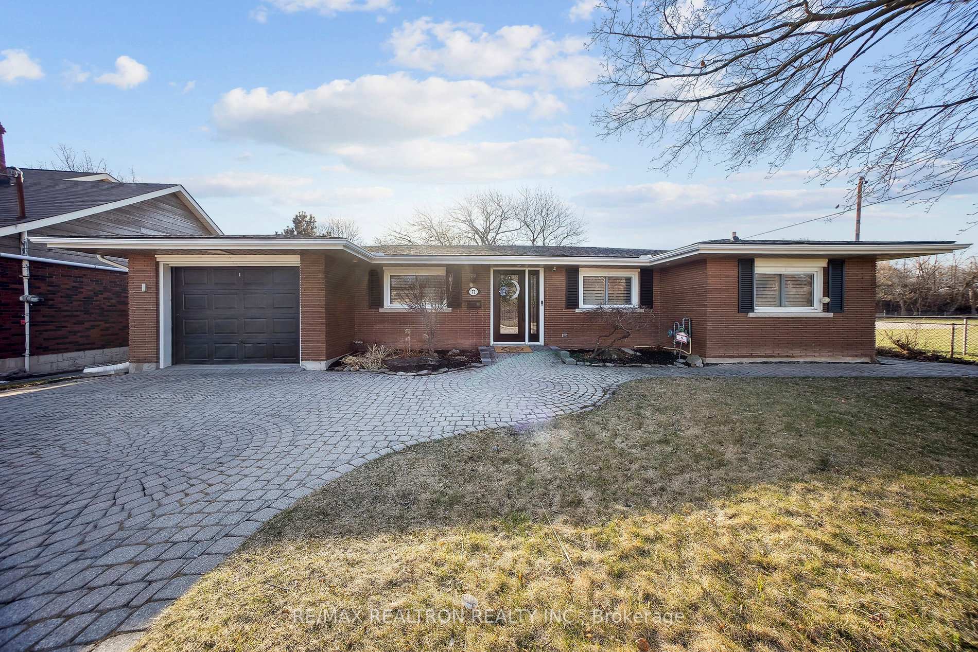 Photo 84 of 72 Valley Drive, Hamilton, Stoney Creek — HOMEH