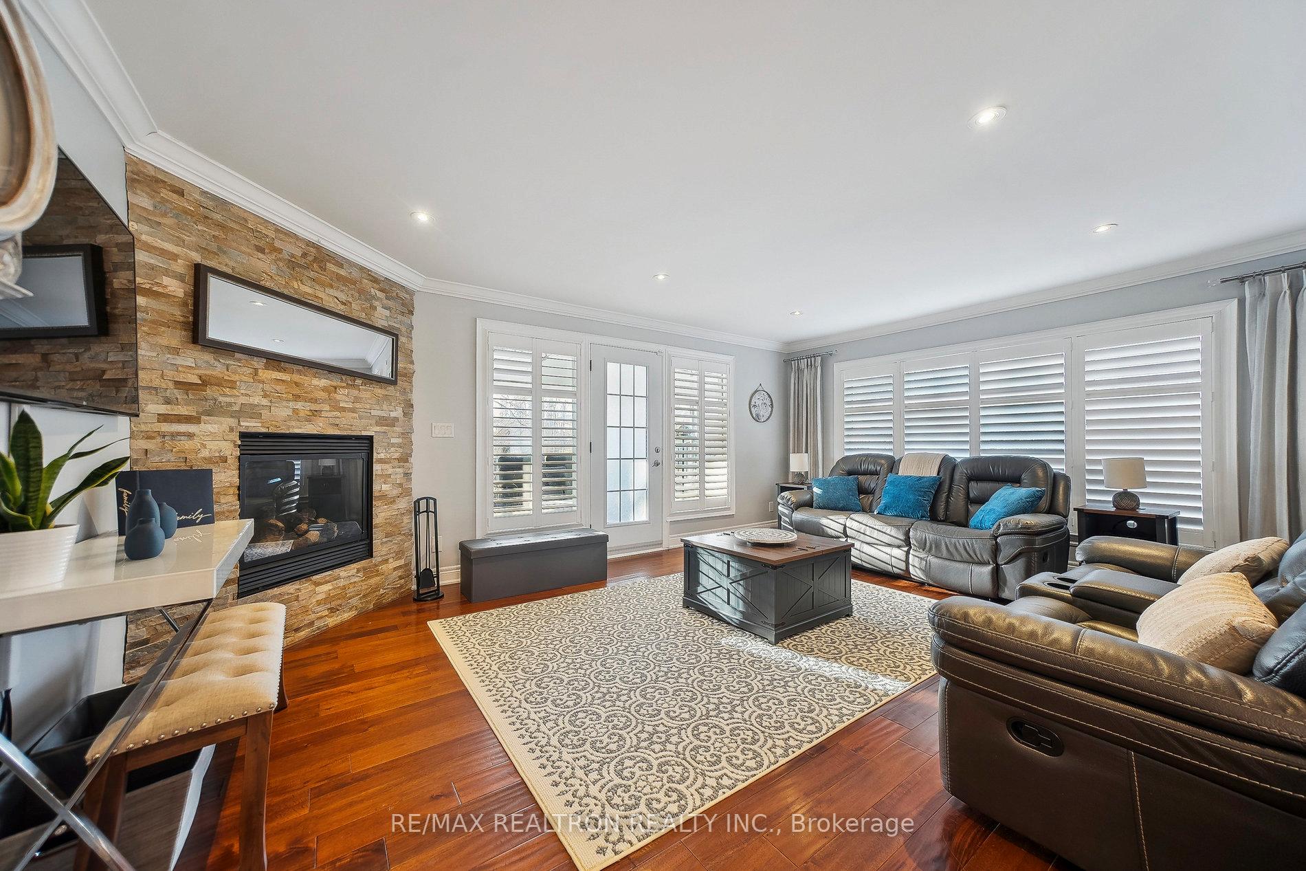 Photo 25 of 72 Valley Drive, Hamilton, Stoney Creek — HOMEH