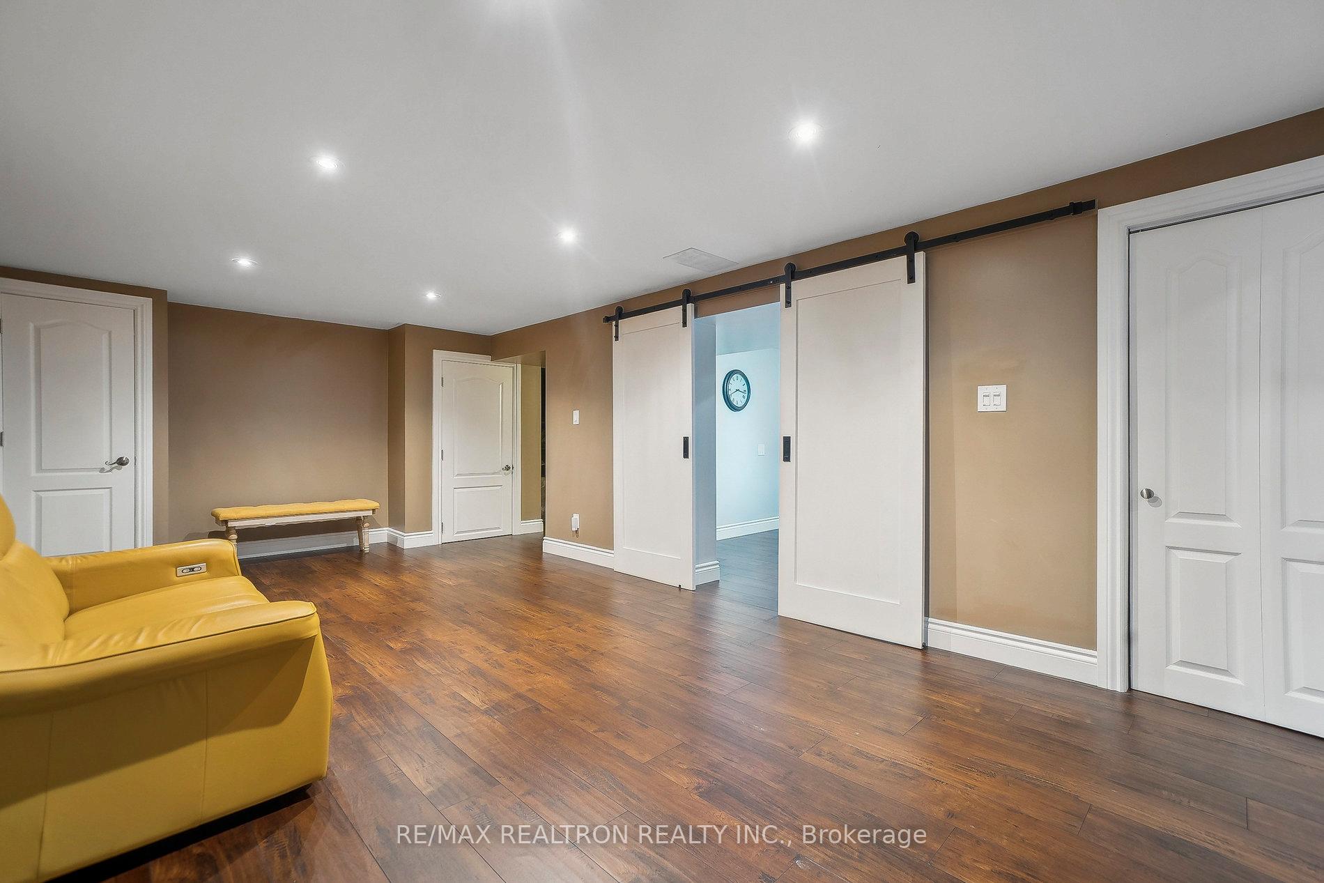 Photo 40 of 72 Valley Drive, Hamilton, Stoney Creek — HOMEH