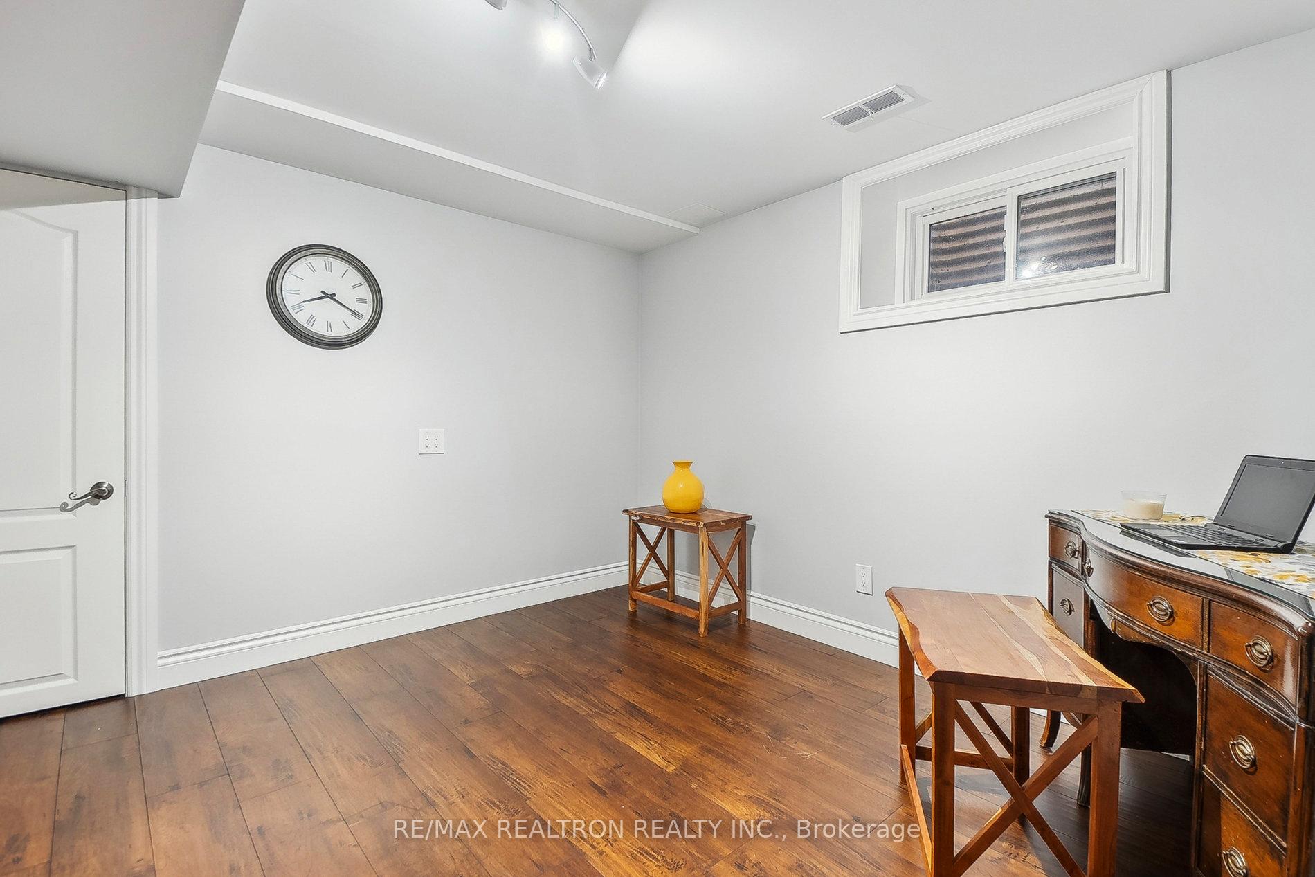 Photo 45 of 72 Valley Drive, Hamilton, Stoney Creek — HOMEH