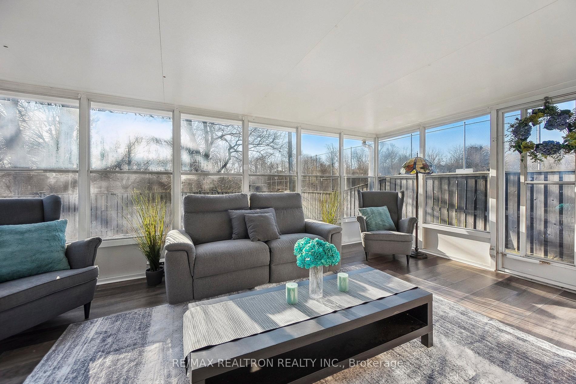 Photo 48 of 72 Valley Drive, Hamilton, Stoney Creek — HOMEH