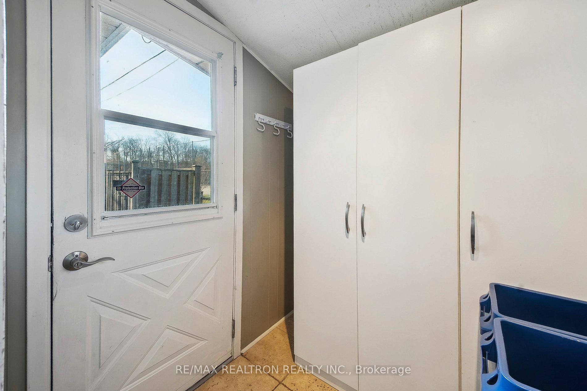 Photo 54 of 72 Valley Drive, Hamilton, Stoney Creek — HOMEH