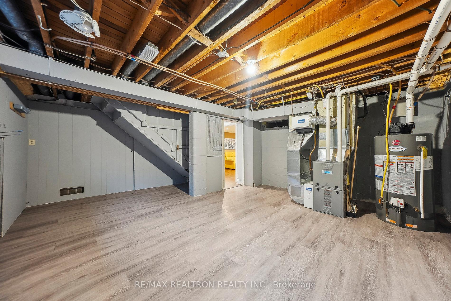 Photo 94 of 72 Valley Drive, Hamilton, Stoney Creek — HOMEH