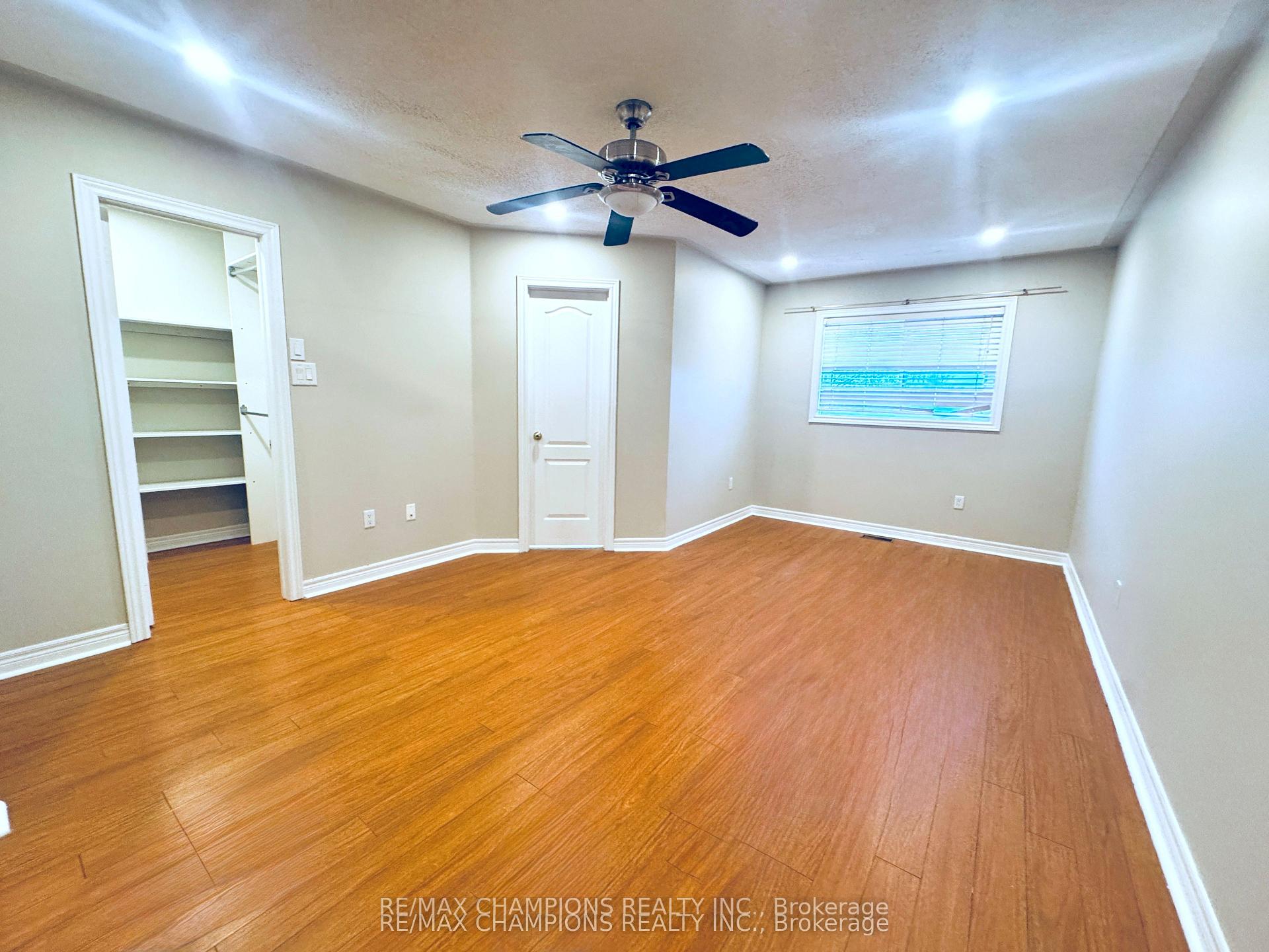 Photo 39 of 29 Tessler Crescent, Brampton, Bram West — HOMEH