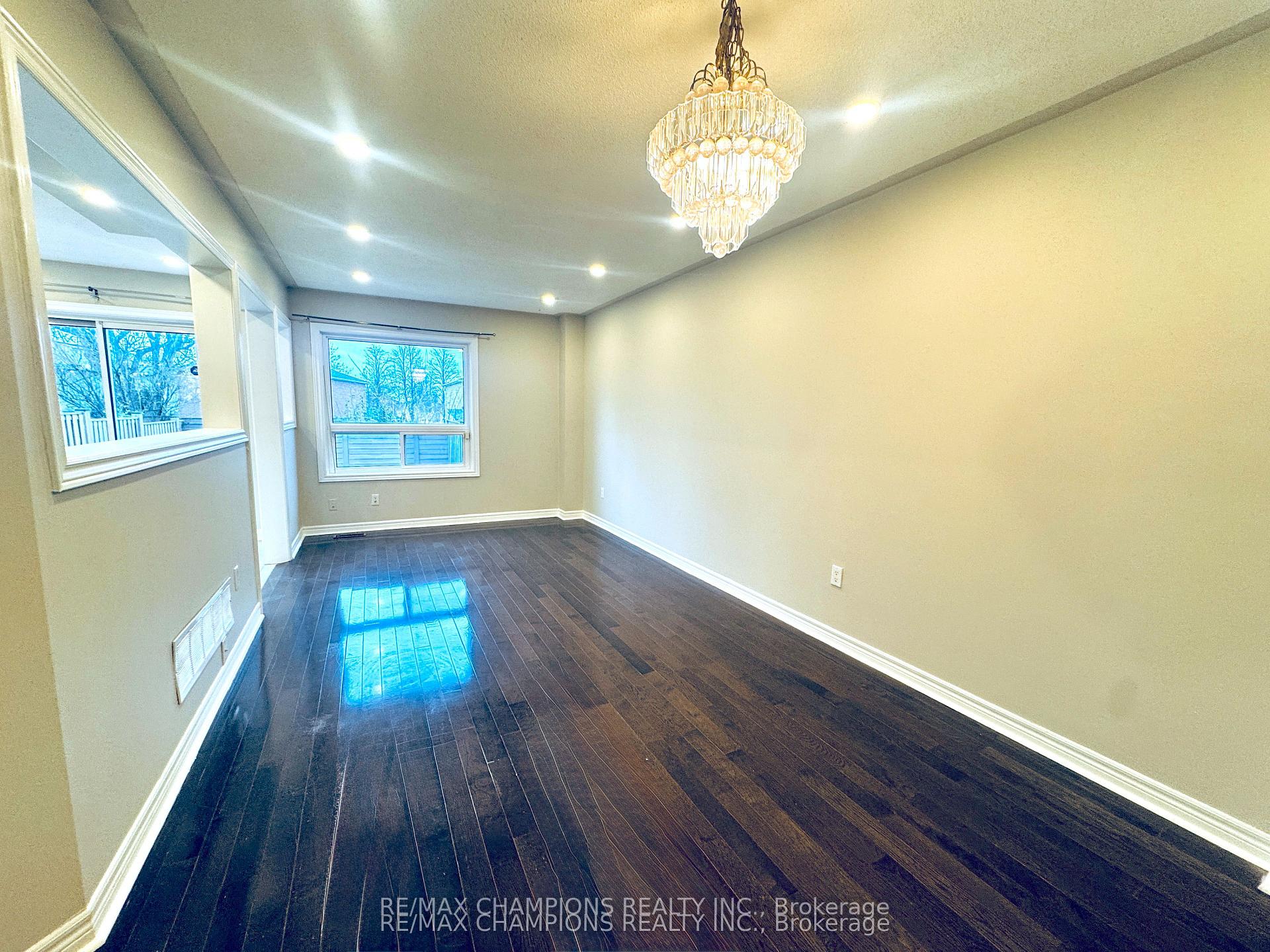 Photo 63 of 29 Tessler Crescent, Brampton, Bram West — HOMEH