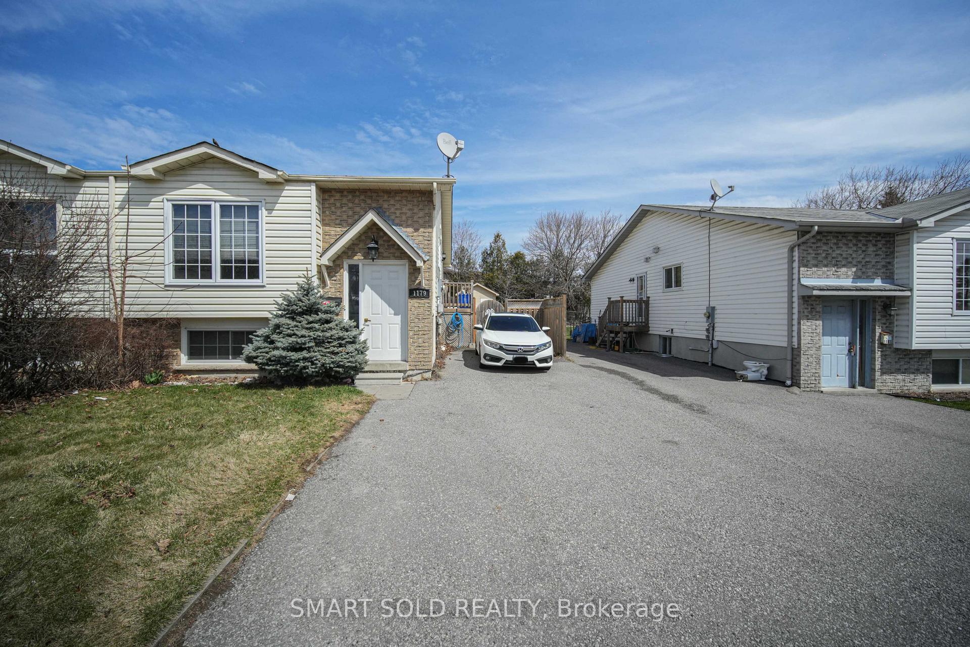 Front of 1179 Simcoe Street S