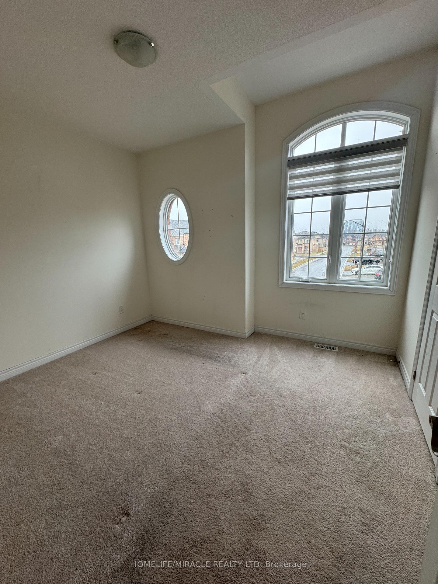 Photo 17 of 2496 Orchestrate Drive, Oshawa, Windfields — HOMEH