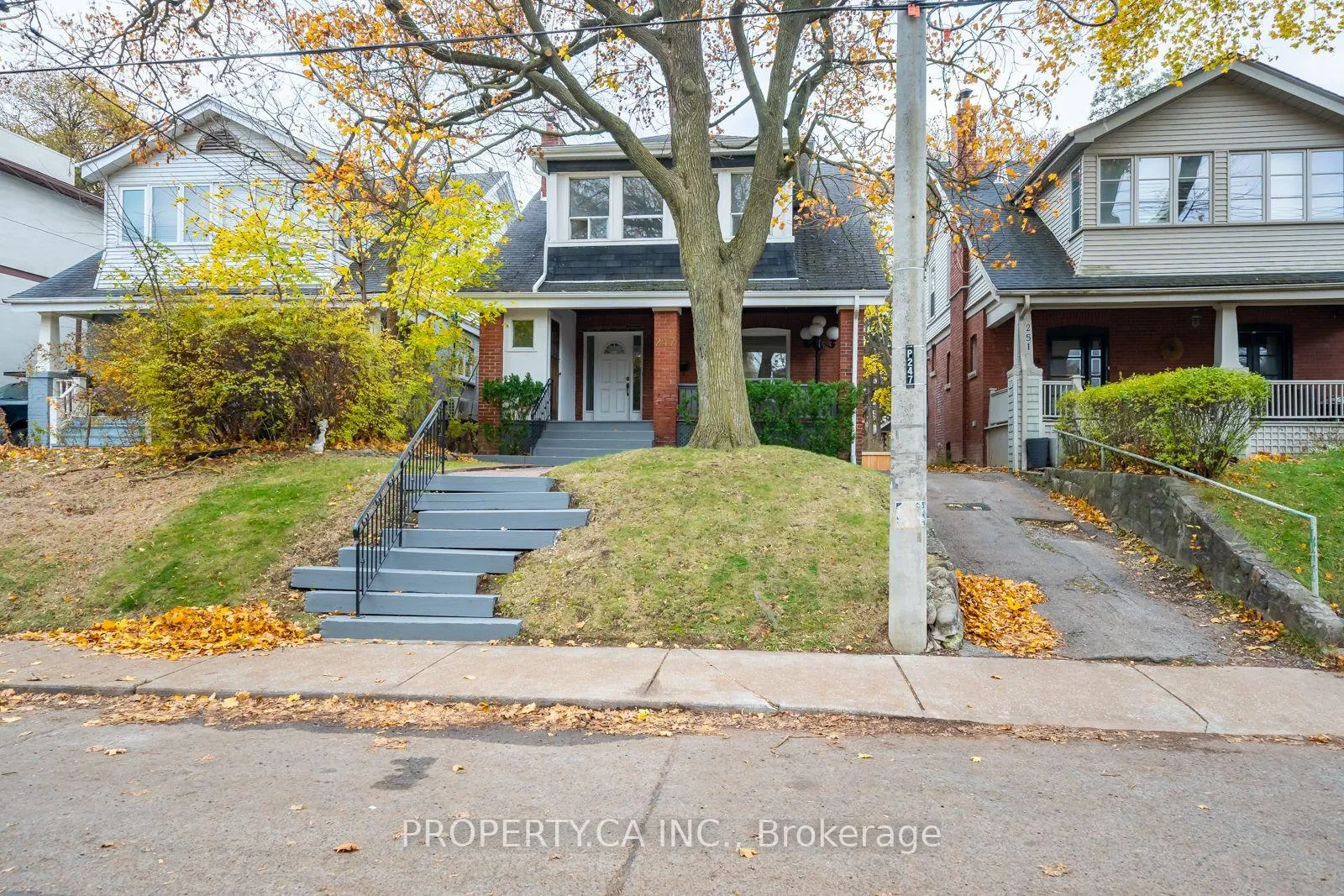 Photo 2 of 247 St Clements Avenue, Toronto, Yonge-Eglinton — HOMEH