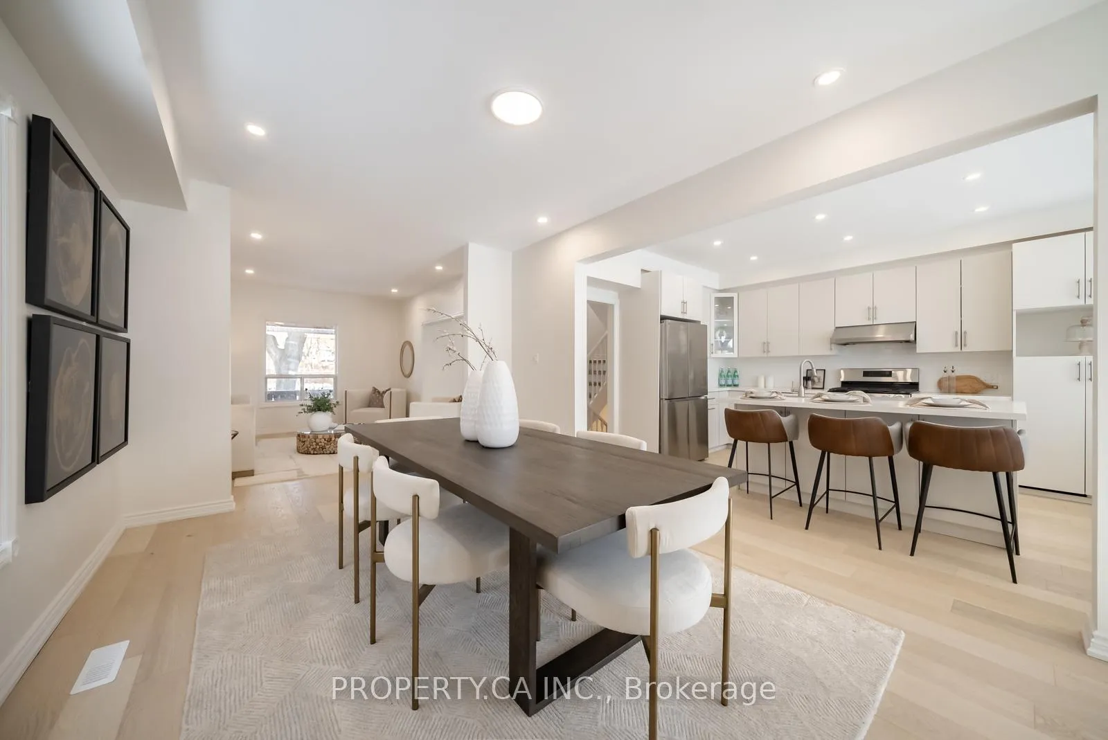 Photo 11 of 247 St Clements Avenue, Toronto, Yonge-Eglinton — HOMEH