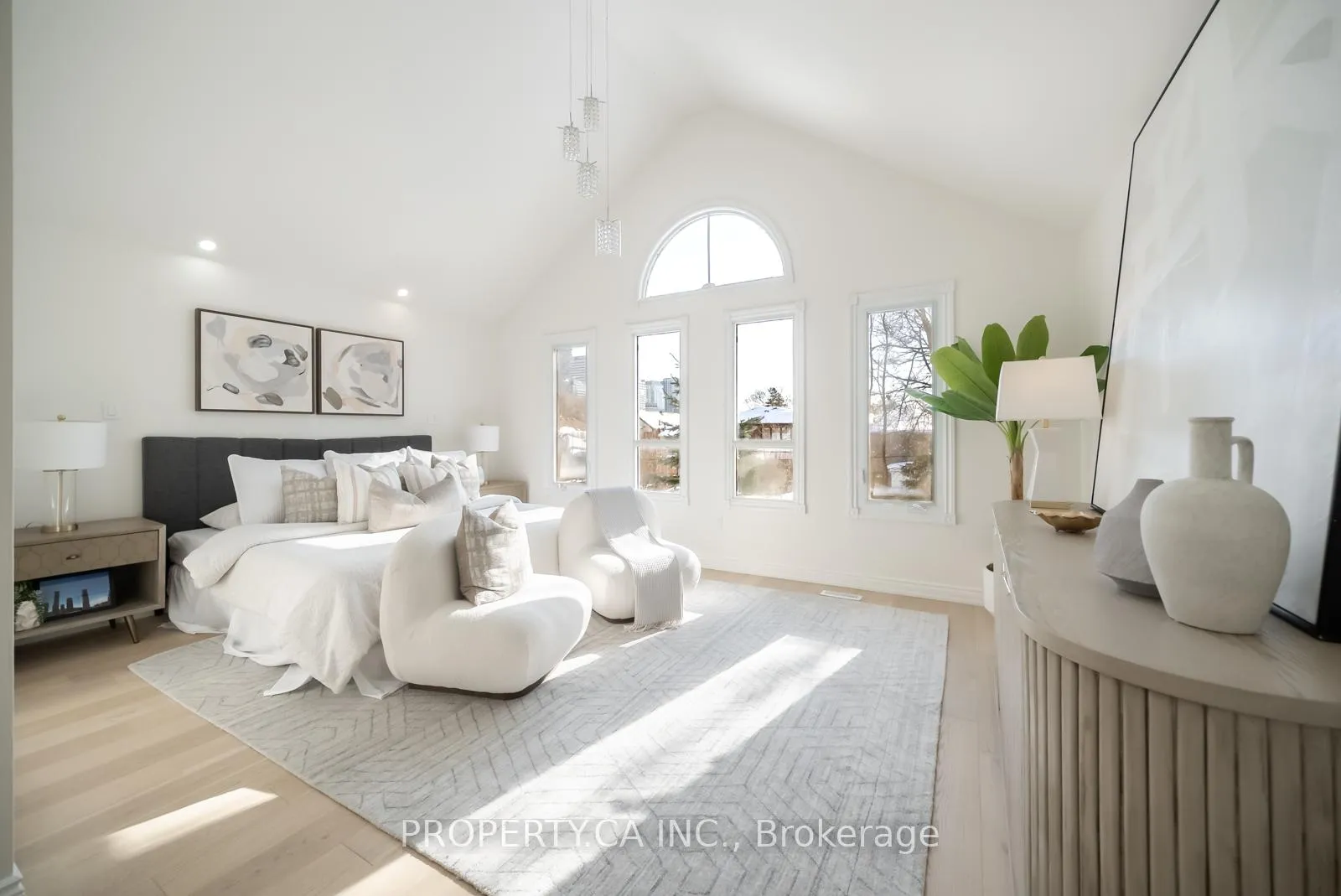 Photo 18 of 247 St Clements Avenue, Toronto, Yonge-Eglinton — HOMEH