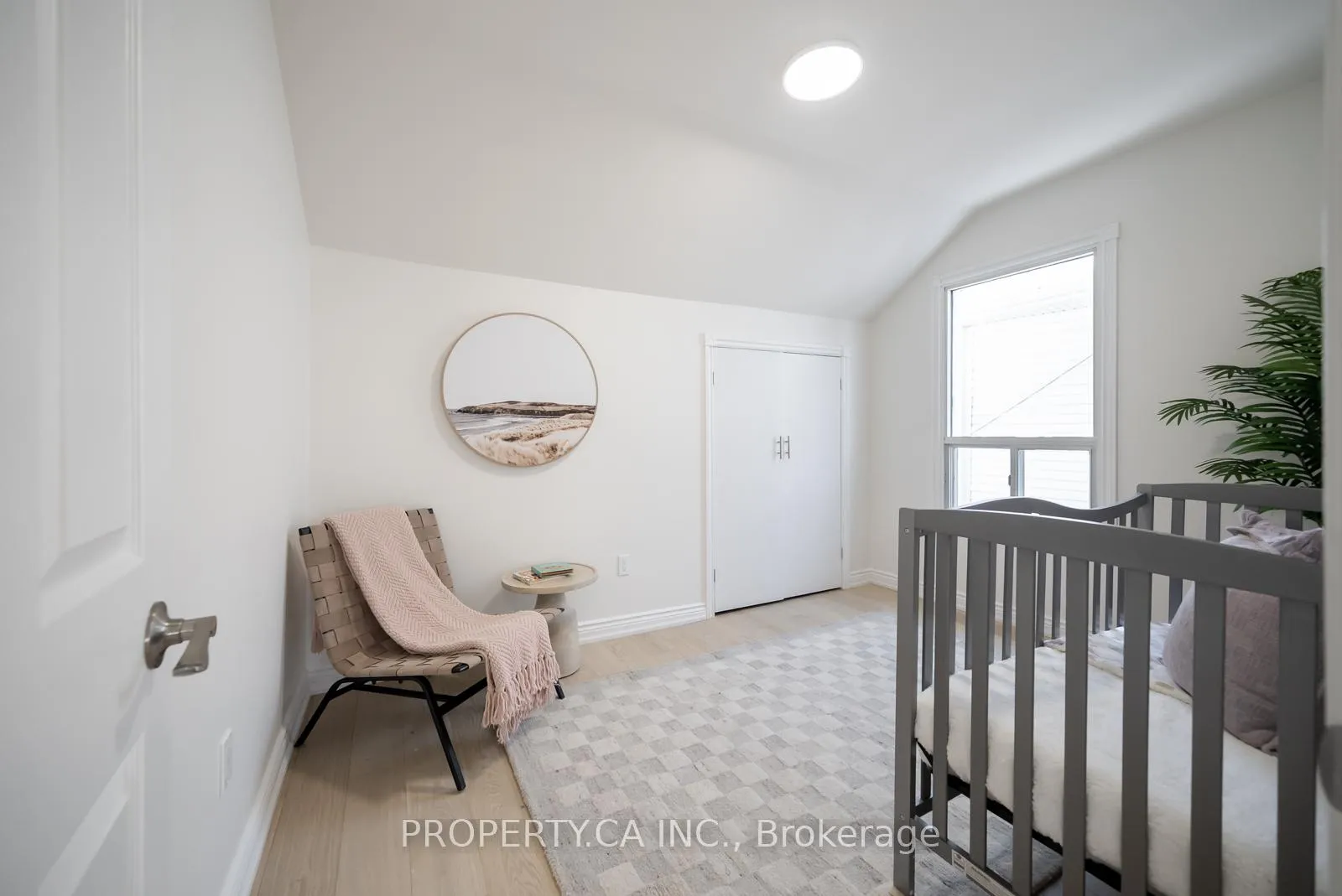 Photo 31 of 247 St Clements Avenue, Toronto, Yonge-Eglinton — HOMEH