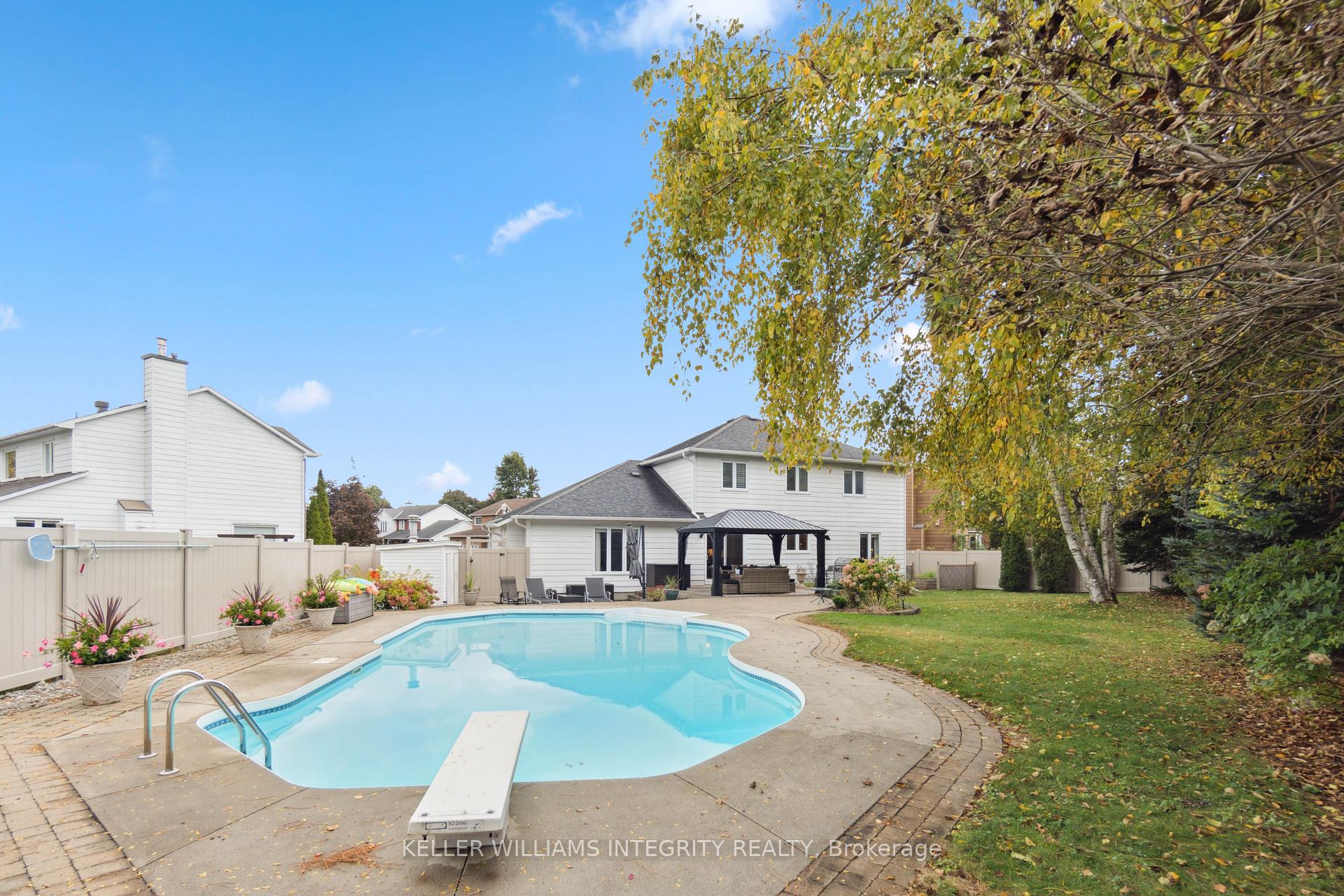 Photo 49 of 8 Spindle Way, Ottawa, Stittsville (South) — HOMEH