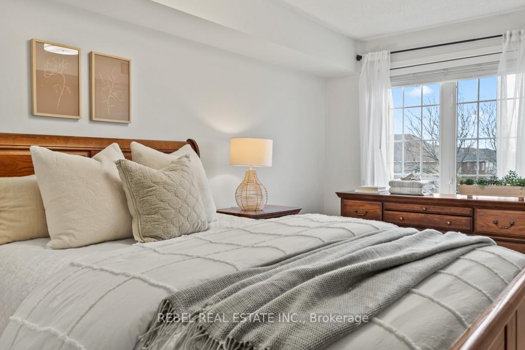 Photo 37 of Unit 3, 110 Petra Way, Whitby, Pringle Creek — HOMEH