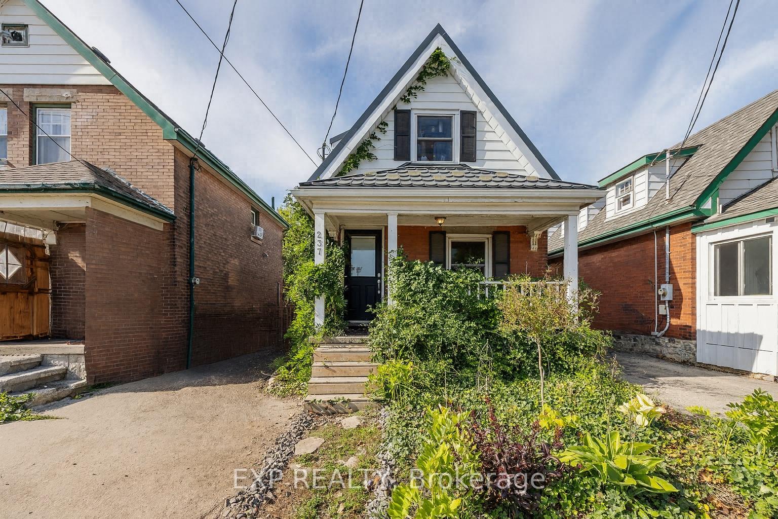 Photo 1 of 237 Victoria Road S, Guelph, St. Patrick's Ward — HOMEH