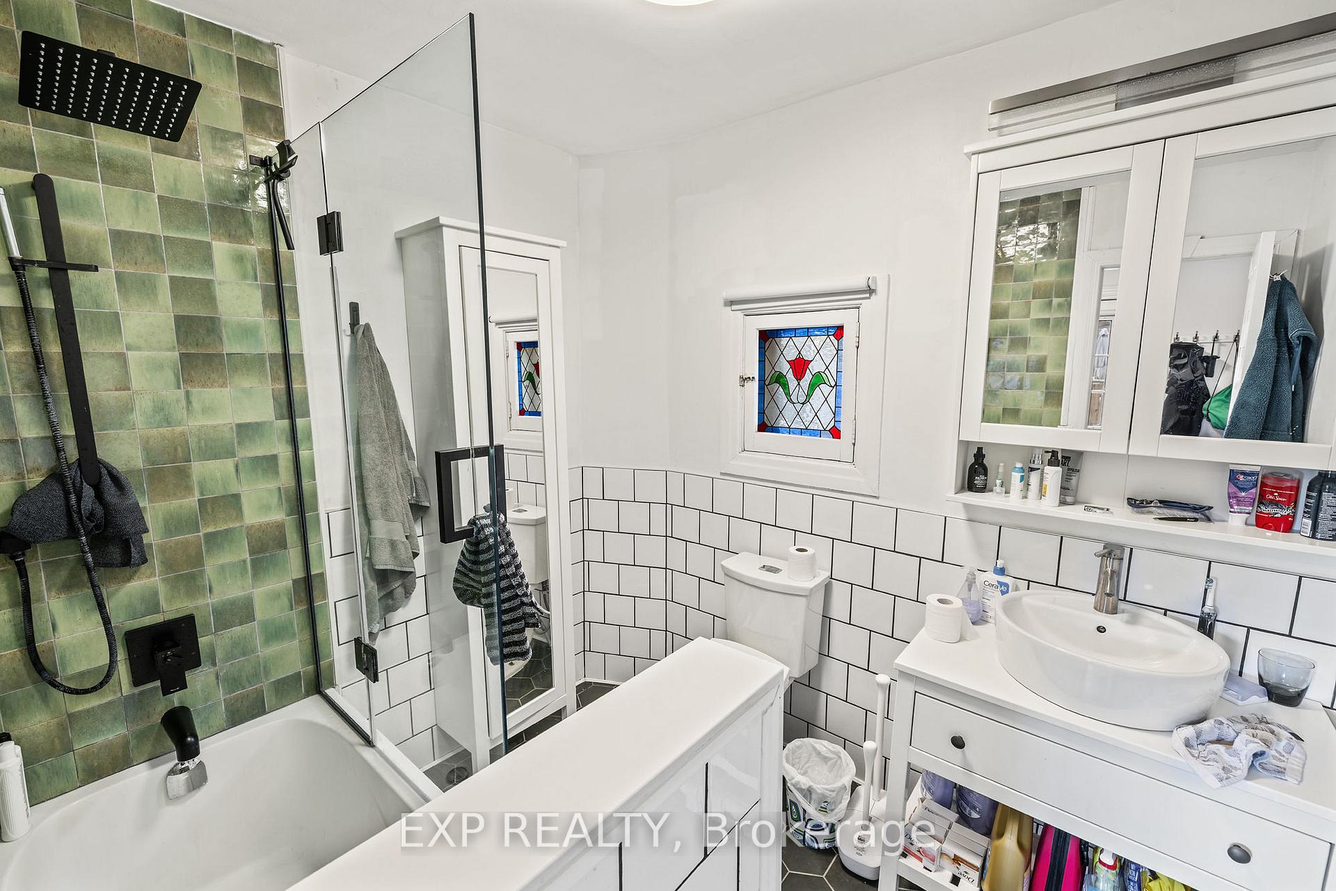 Photo 12 of 237 Victoria Road S, Guelph, St. Patrick's Ward — HOMEH