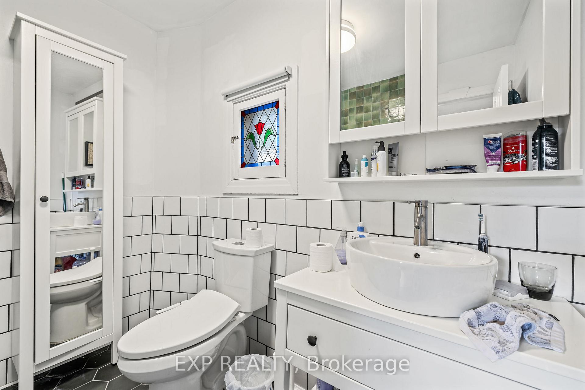 Photo 13 of 237 Victoria Road S, Guelph, St. Patrick's Ward — HOMEH
