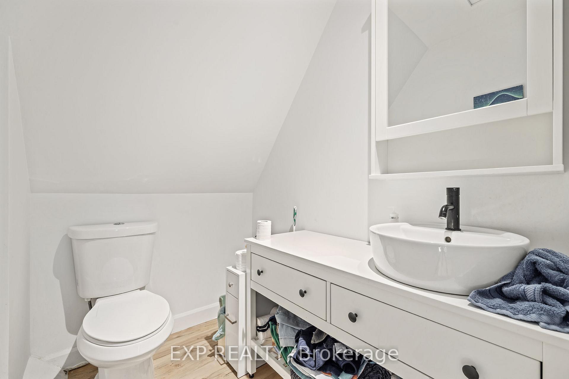 Photo 19 of 237 Victoria Road S, Guelph, St. Patrick's Ward — HOMEH