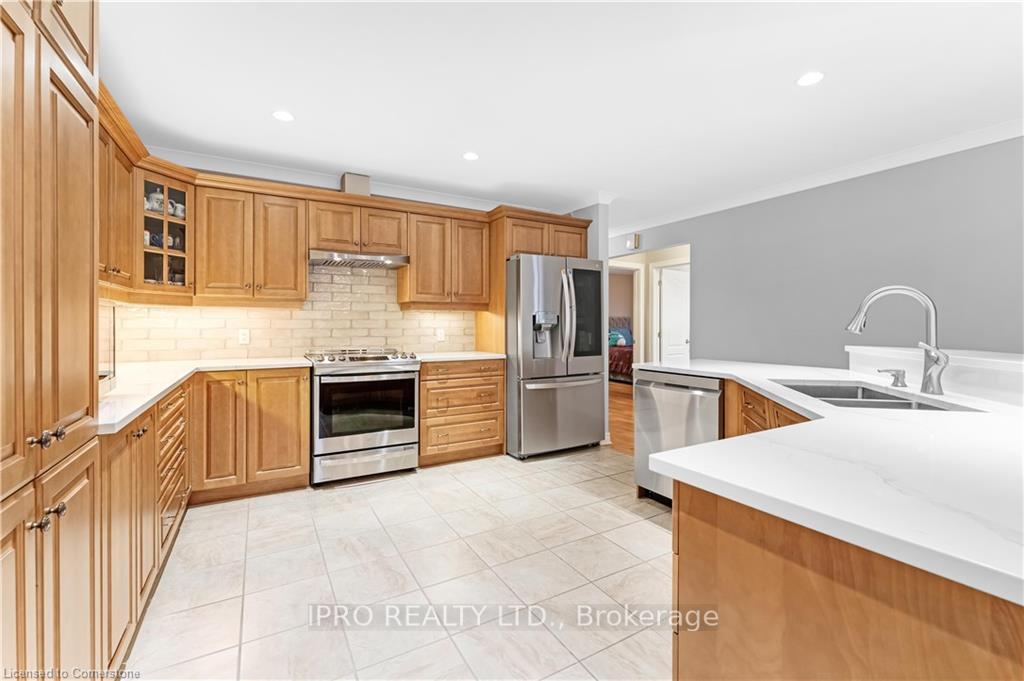 Photo 8 of 544 Dean Drive, Cornwall — HOMEH