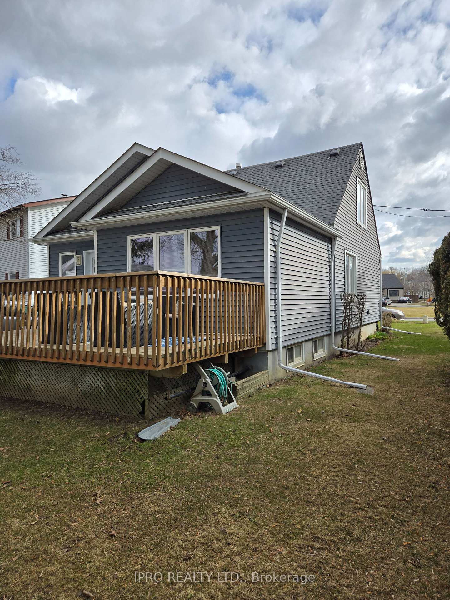Photo 2 of 16 Topham Road, Toronto, O'Connor-Parkview — HOMEH