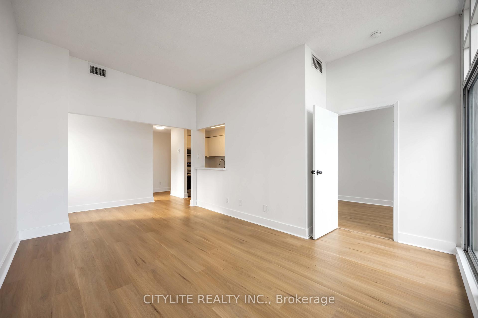 Photo 7 of Unit 902, 1901 Yonge Street, Toronto, Mount Pleasant West — HOMEH