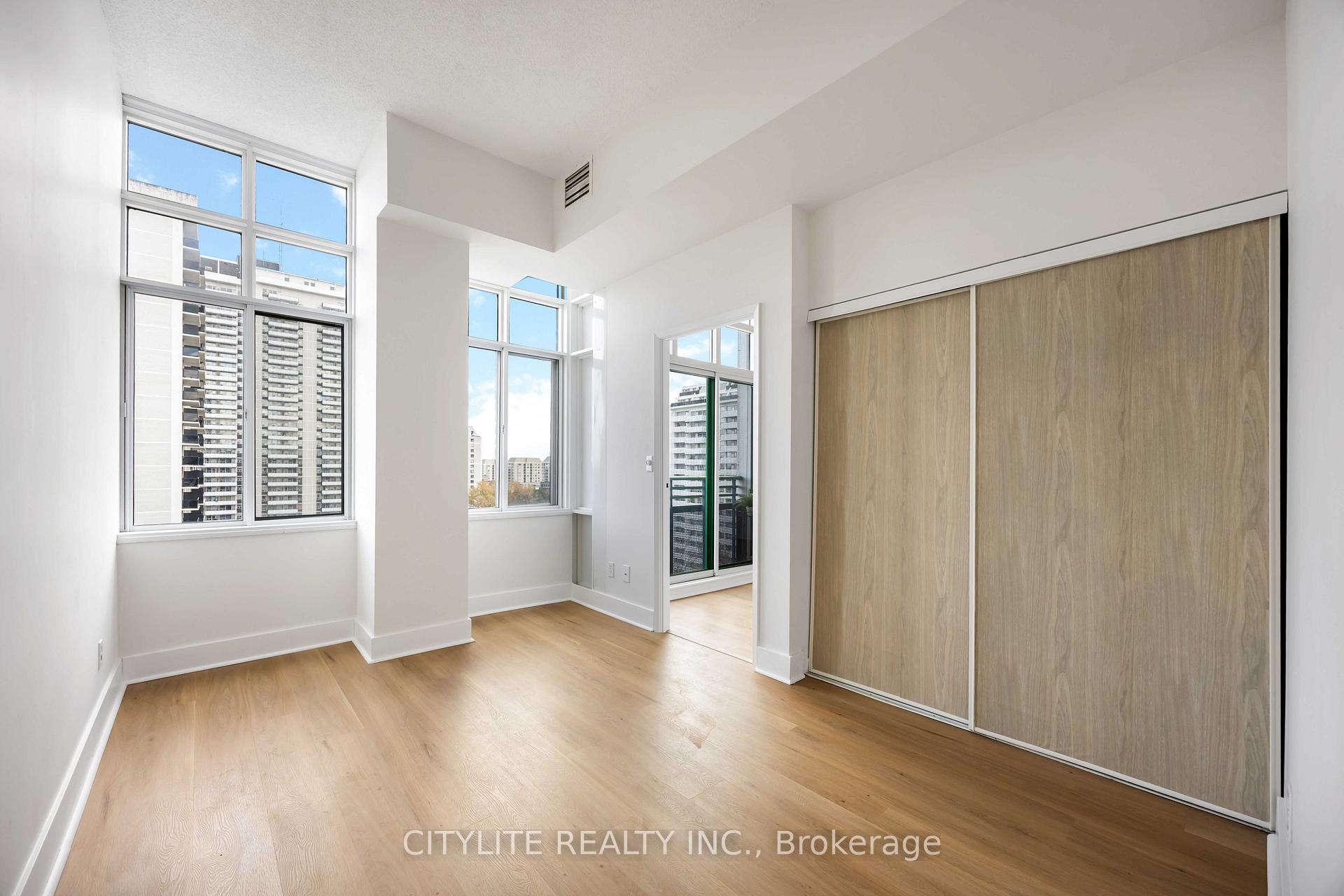 Photo 10 of Unit 902, 1901 Yonge Street, Toronto, Mount Pleasant West — HOMEH