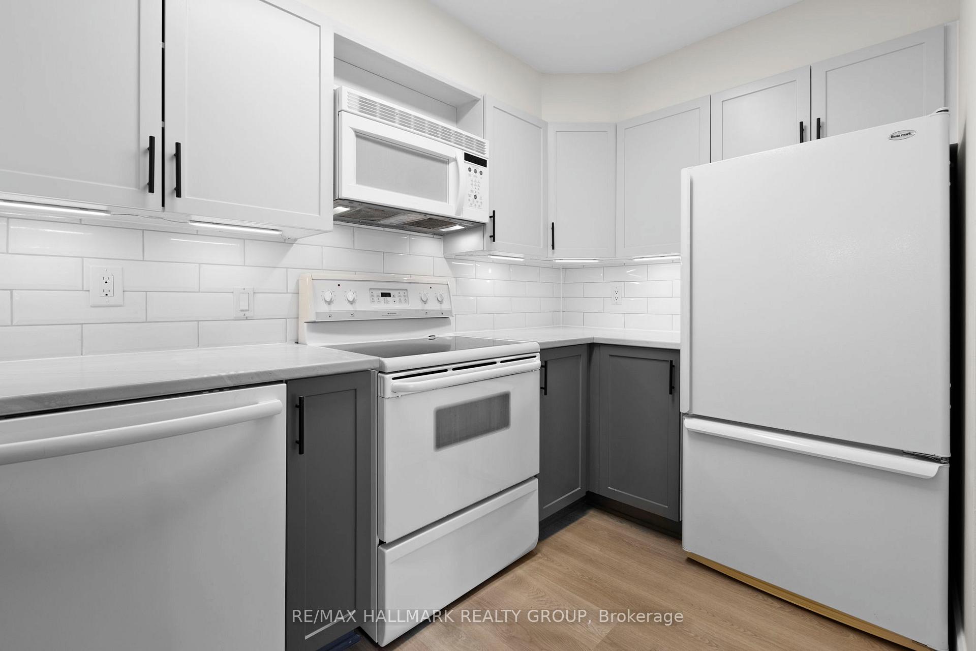 Photo 7 of Unit 100, 455 Canteval Terrace, Ottawa, Fallingbrook/Pineridge — HOMEH