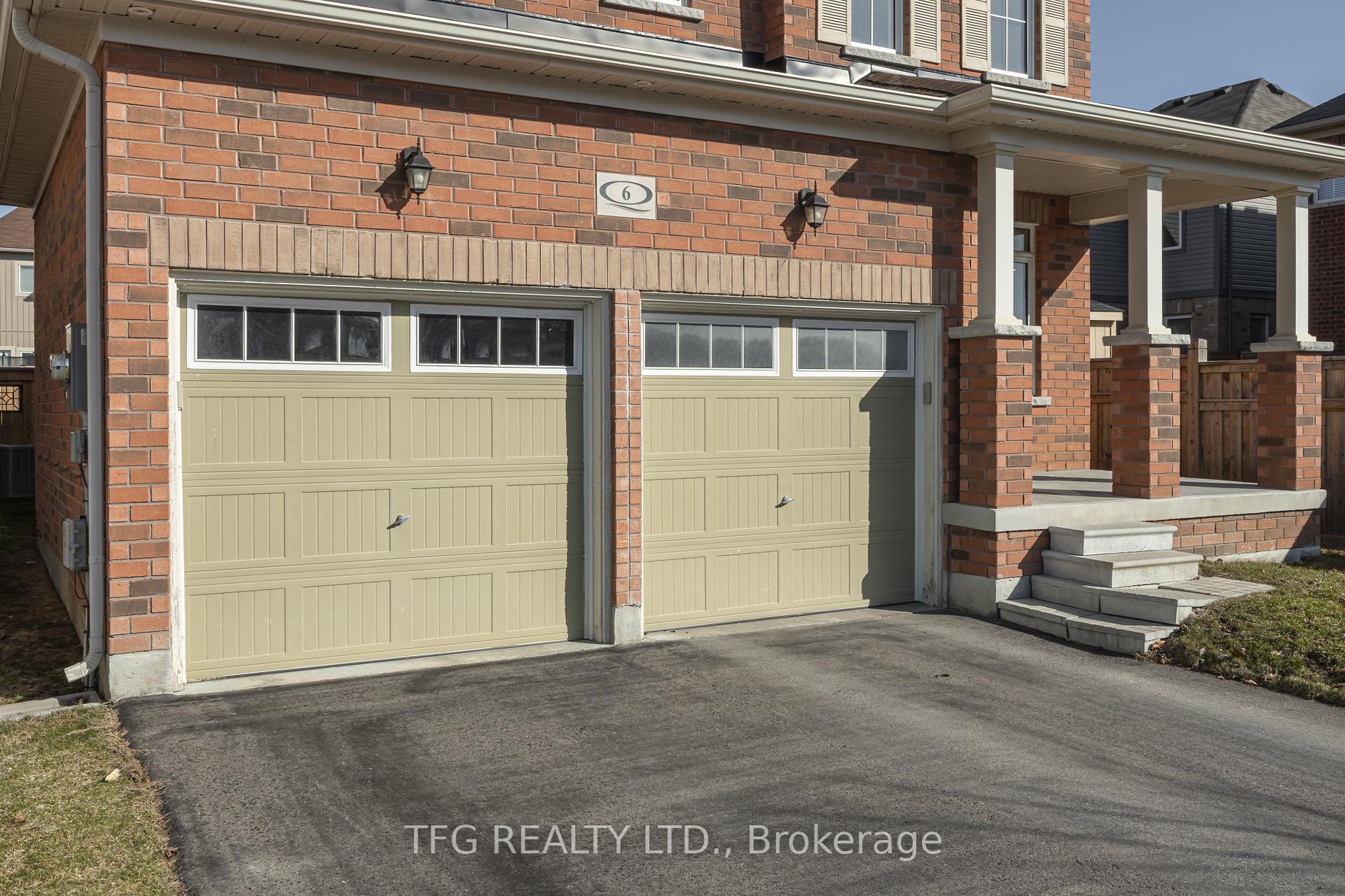 Photo 4 of 6 Henry Smith Avenue, Clarington, Bowmanville — HOMEH