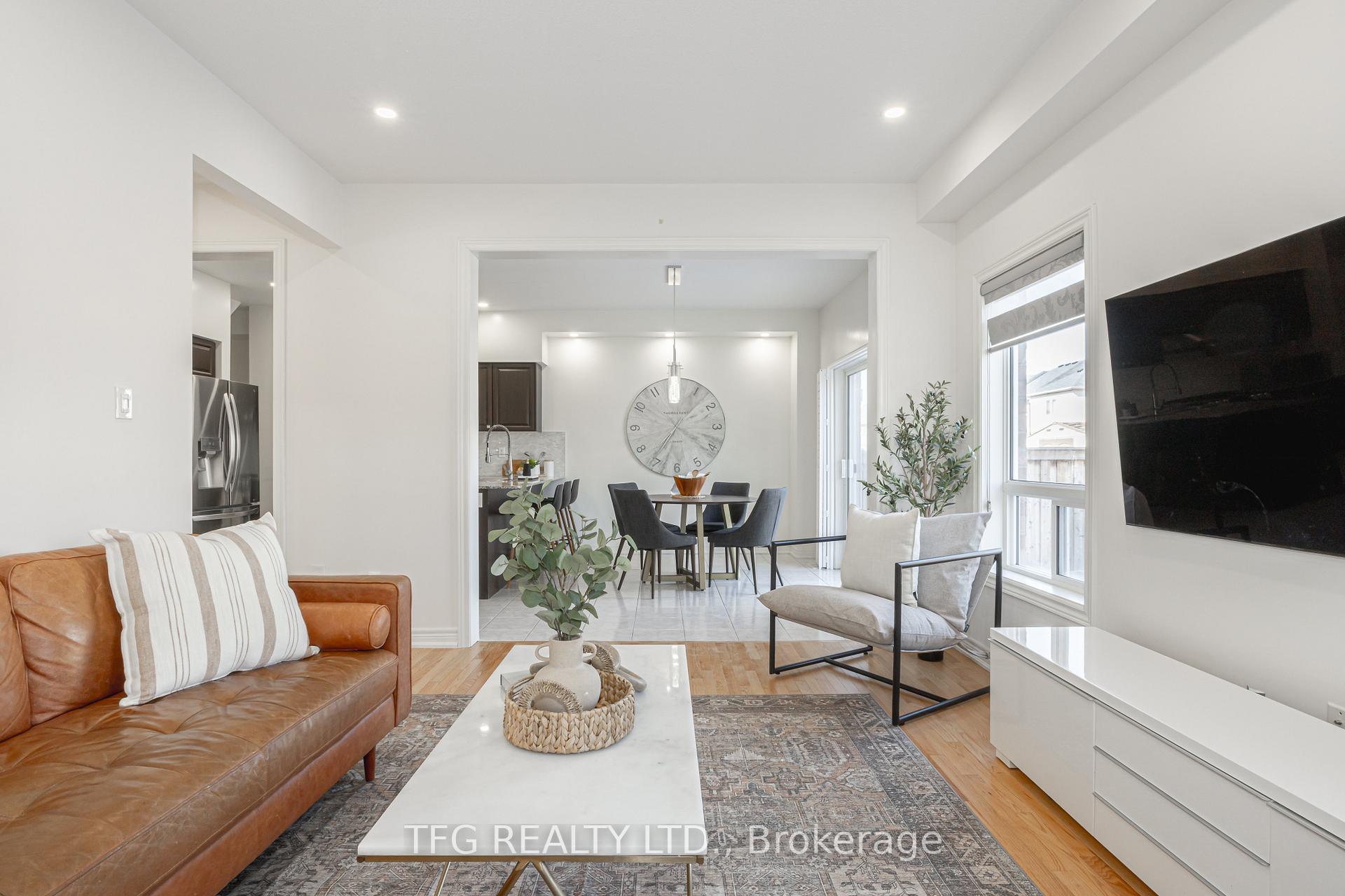 Photo 20 of 6 Henry Smith Avenue, Clarington, Bowmanville — HOMEH