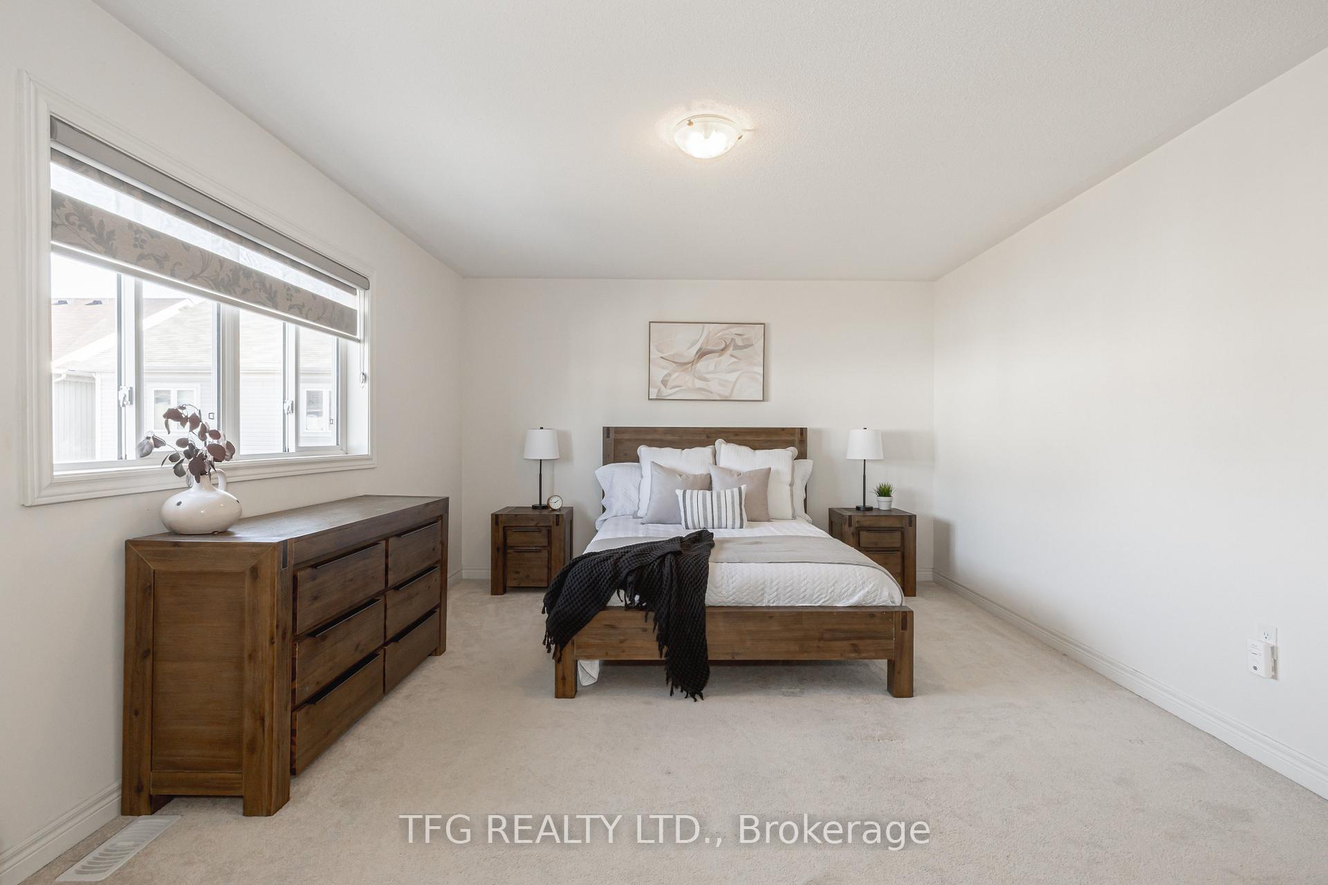 Photo 32 of 6 Henry Smith Avenue, Clarington, Bowmanville — HOMEH