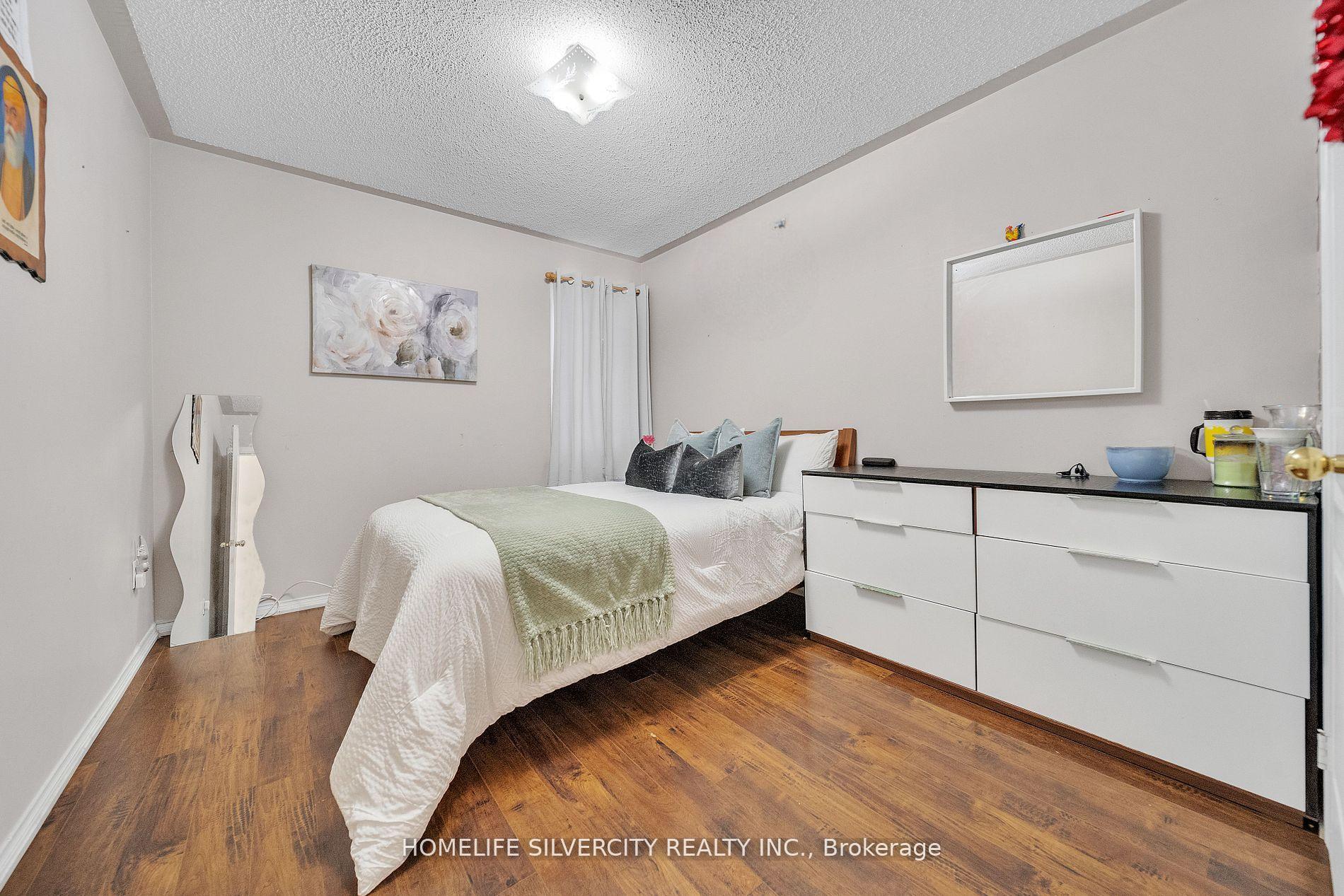 Photo 24 of 12 Hackmore Gate, Brampton, Fletcher's Meadow — HOMEH