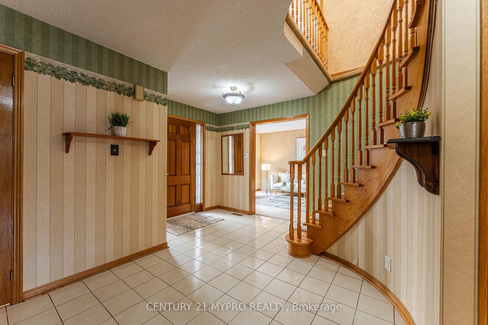 Photo 7 of 39 Ingleborough Drive, Whitby, Blue Grass Meadows — HOMEH