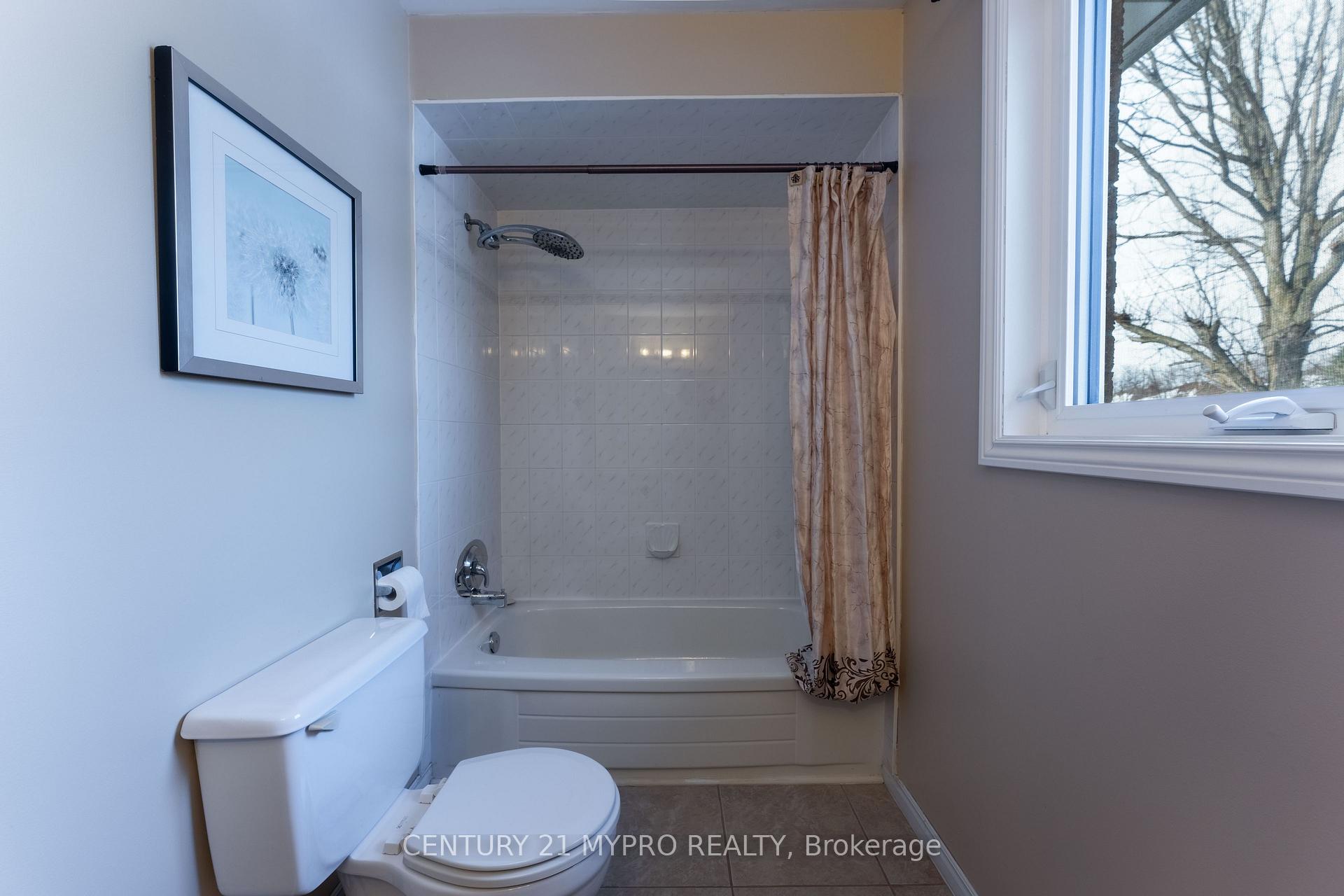 Photo 21 of 39 Ingleborough Drive, Whitby, Blue Grass Meadows — HOMEH