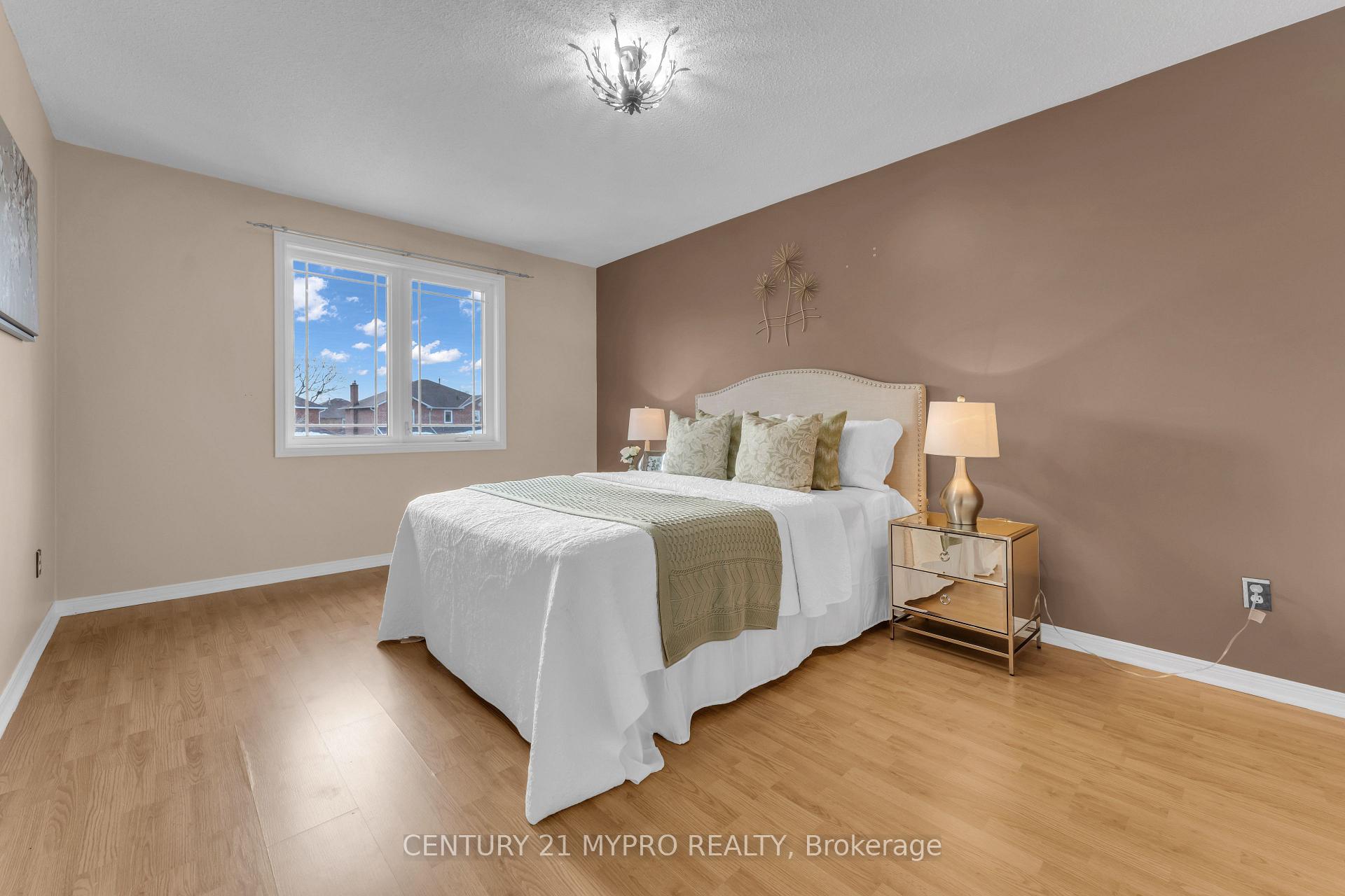 Photo 25 of 39 Ingleborough Drive, Whitby, Blue Grass Meadows — HOMEH