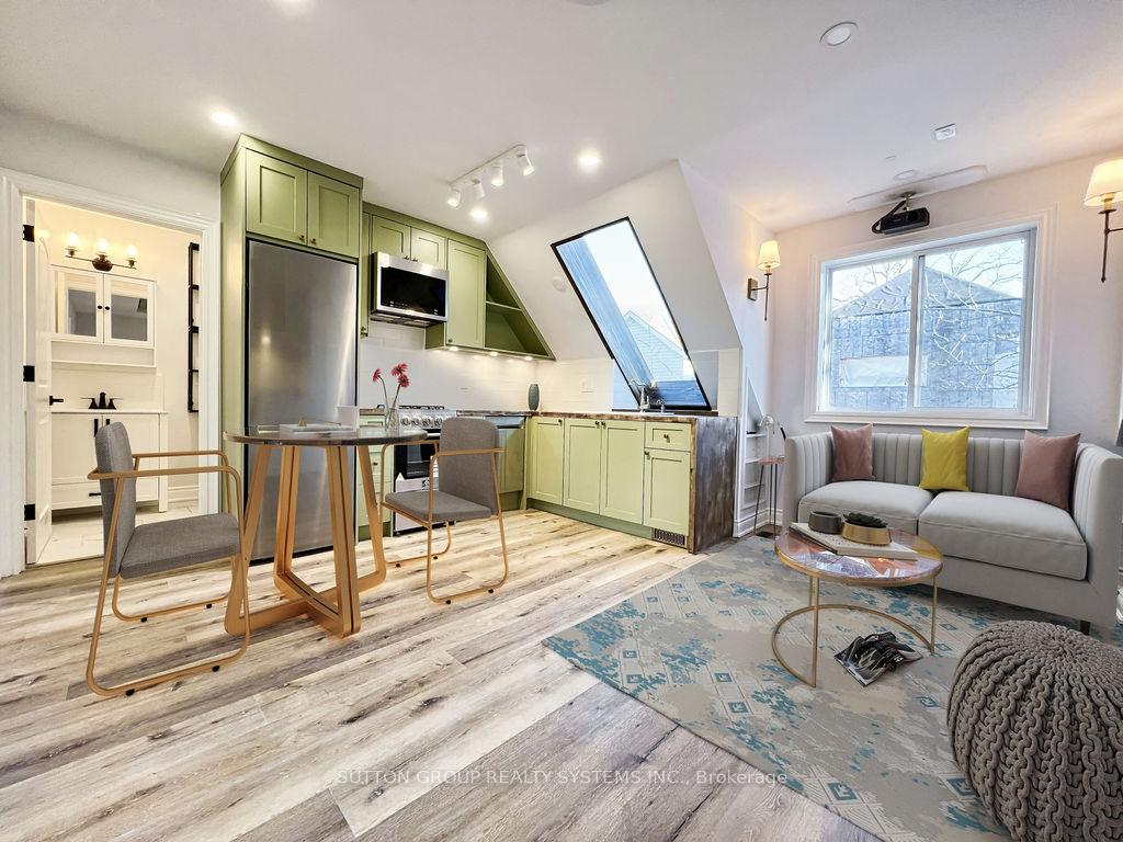 Photo 3 of Unit Upper, 340 Main Street Lane, Toronto, East End-Danforth — HOMEH