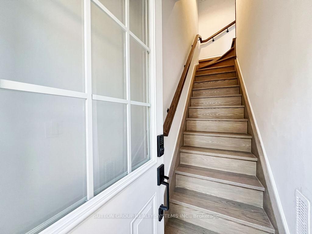 Photo 12 of Unit Upper, 340 Main Street Lane, Toronto, East End-Danforth — HOMEH