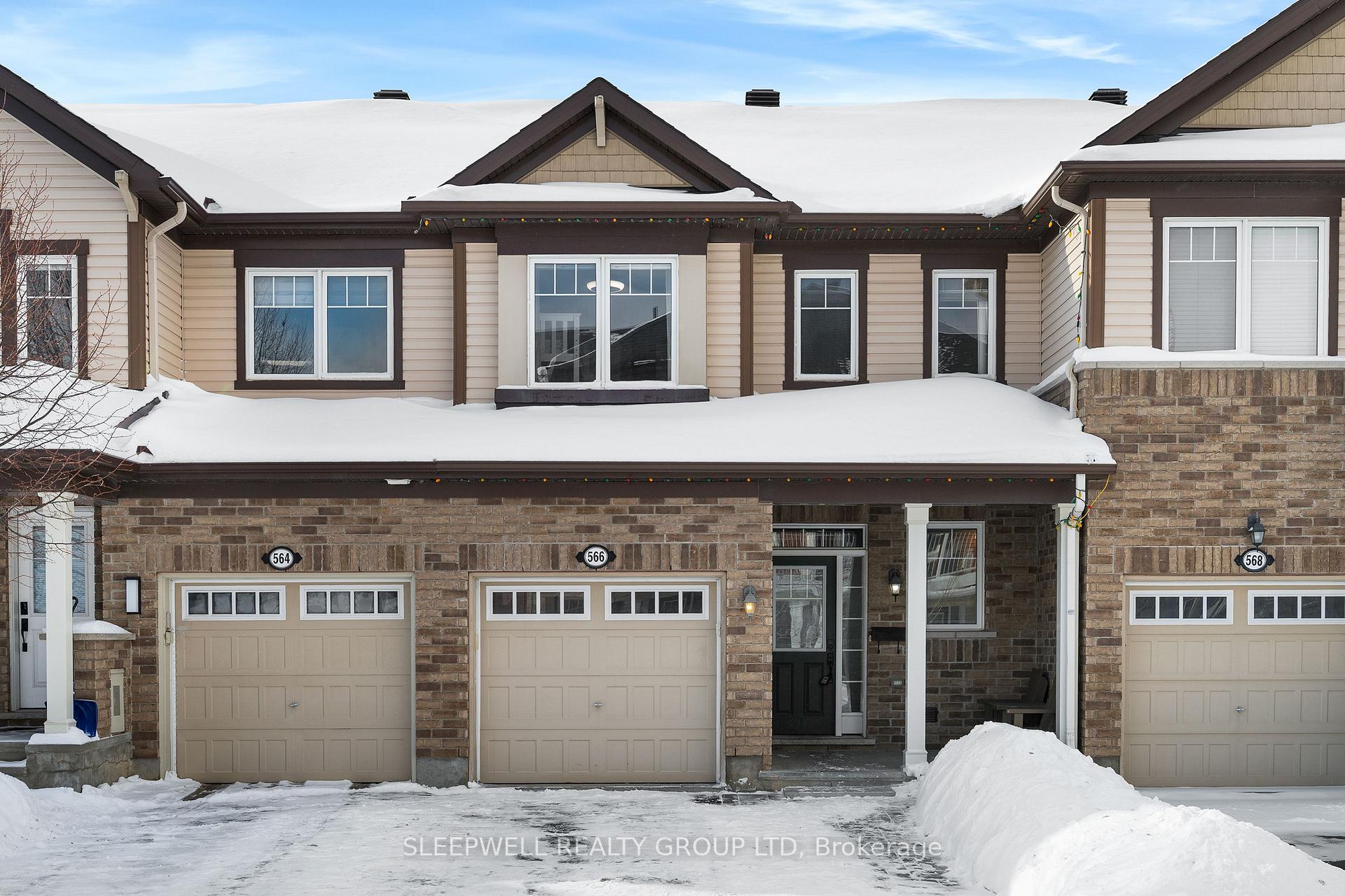 Photo 2 of 566 Meadowcreek Circle, Ottawa, Kanata - Emerald Meadows/Trailwest — HOMEH