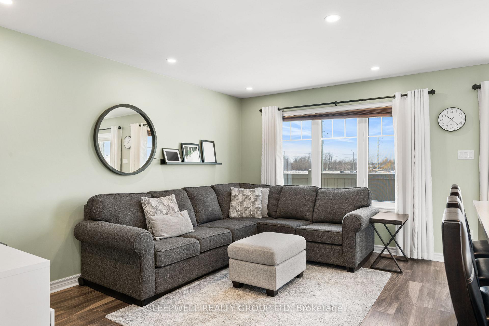 Photo 62 of 566 Meadowcreek Circle, Ottawa, Kanata - Emerald Meadows/Trailwest — HOMEH