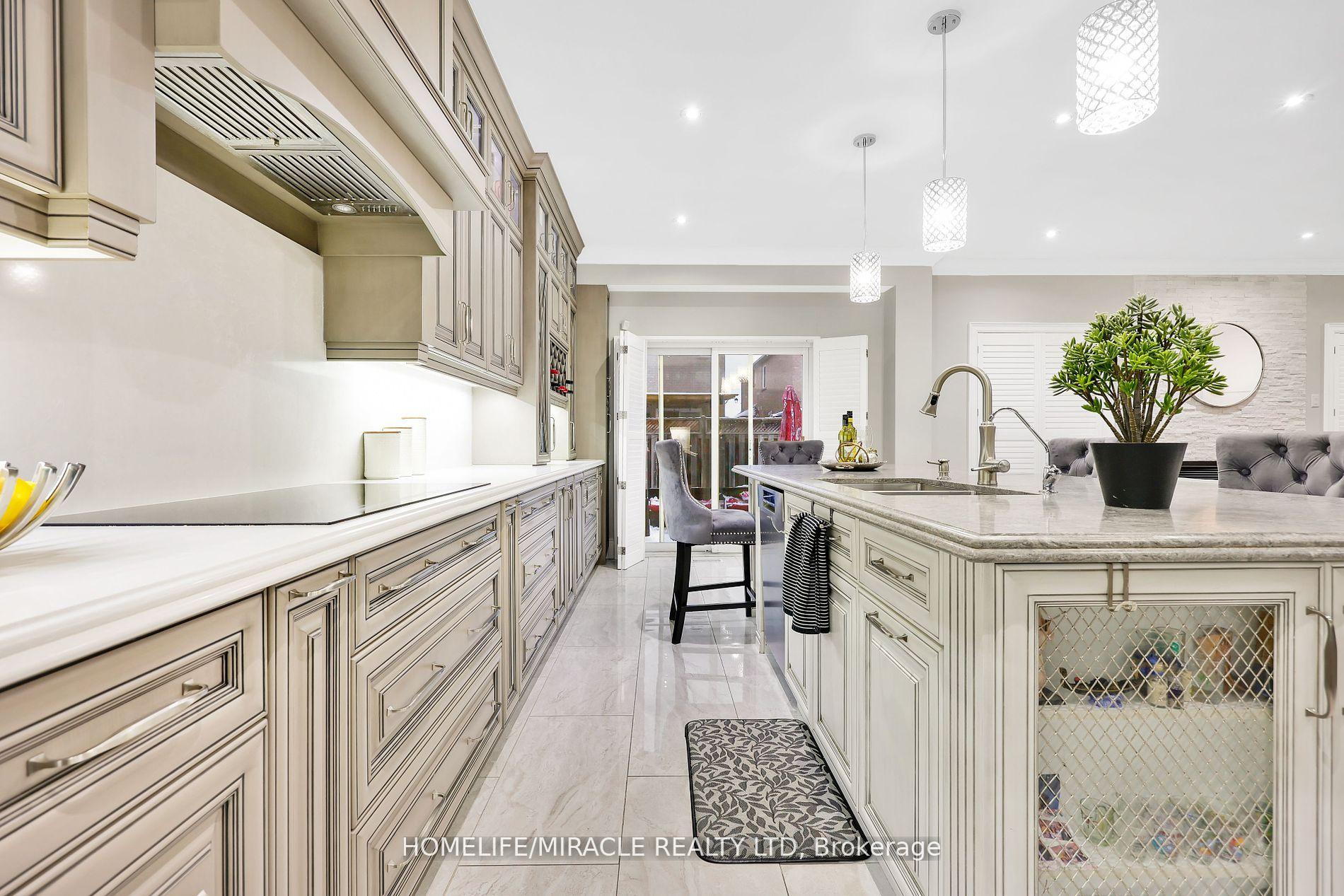 Photo 12 of 8 Bottlebrush Drive, Brampton, Sandringham-Wellington — HOMEH