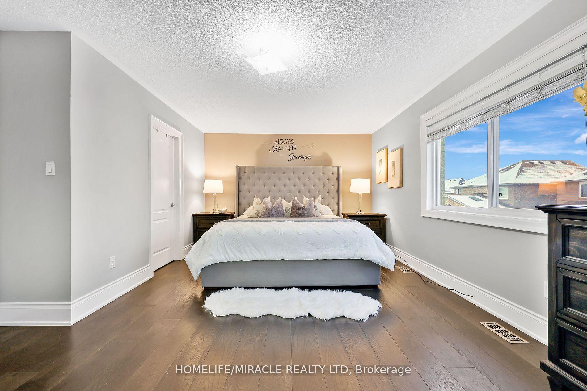 Photo 20 of 8 Bottlebrush Drive, Brampton, Sandringham-Wellington — HOMEH