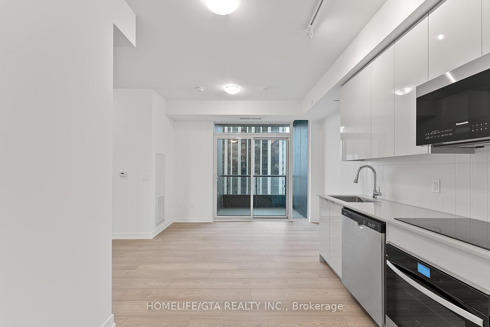 Photo 3 of Unit 1119, 10 Abeja Street, Vaughan, Concord — HOMEH
