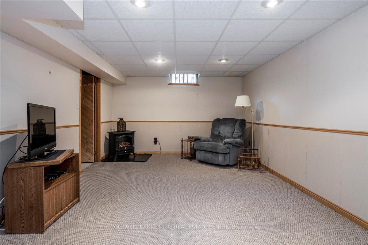 Photo 23 of 8 Bethune Place, Barrie, Letitia Heights — HOMEH