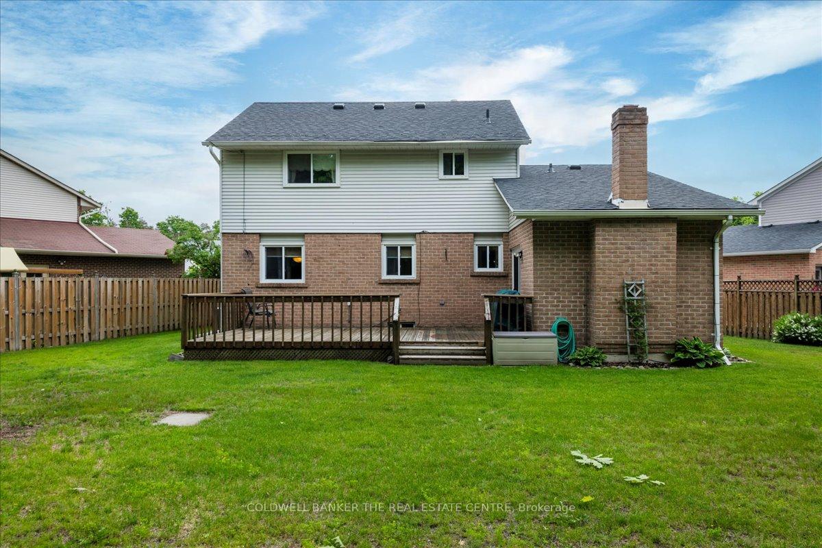 Photo 27 of 8 Bethune Place, Barrie, Letitia Heights — HOMEH