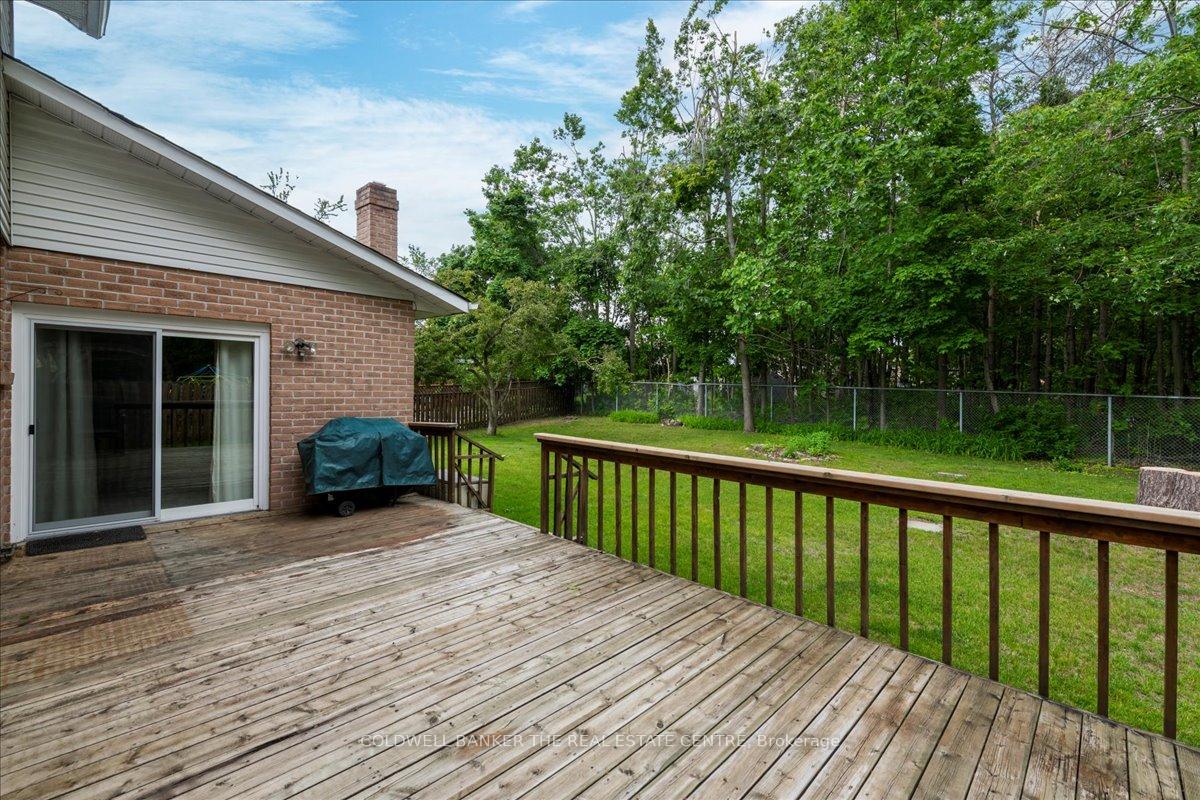 Photo 29 of 8 Bethune Place, Barrie, Letitia Heights — HOMEH