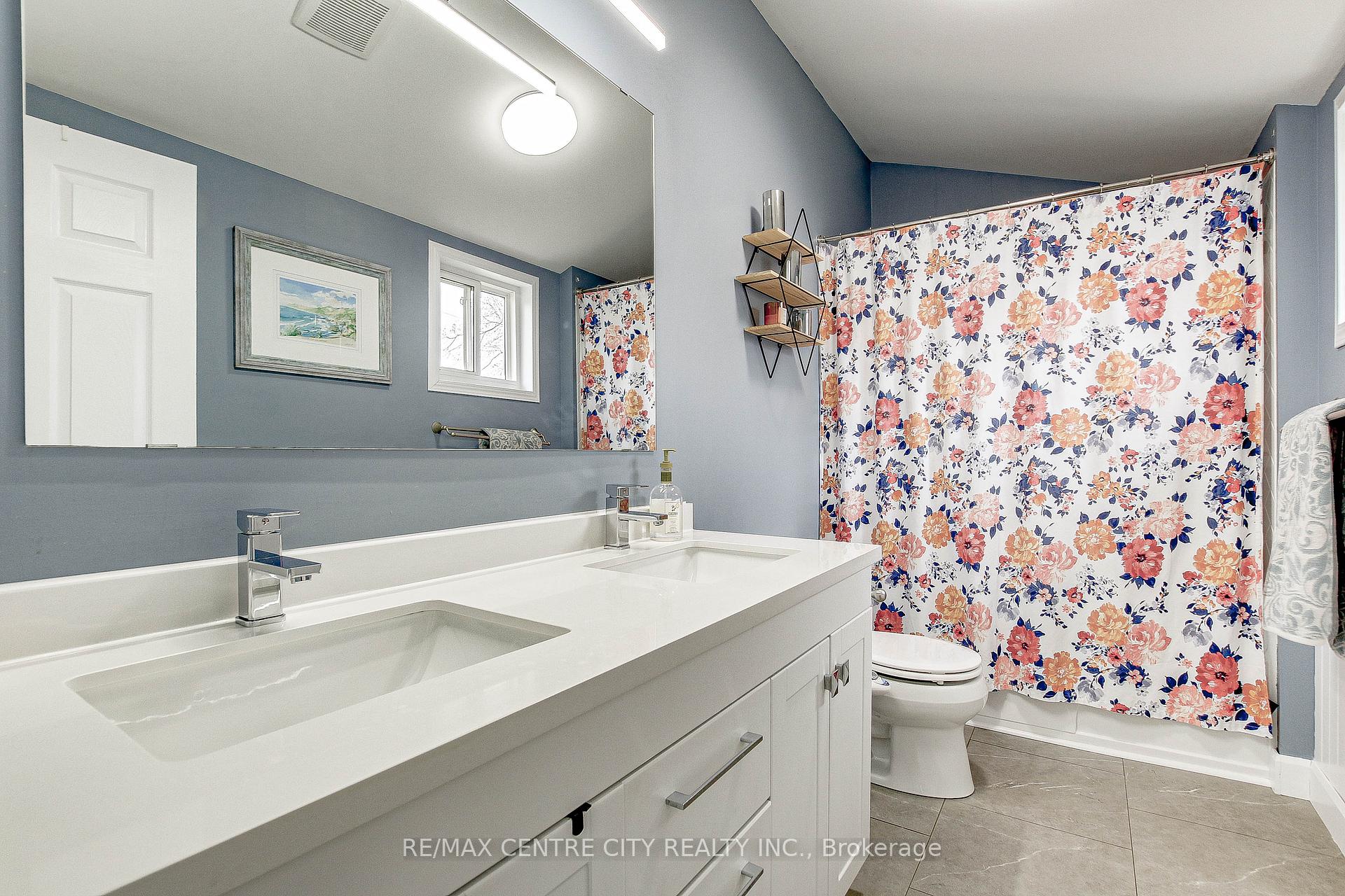 Photo 14 of 38 John Street, St. Thomas — HOMEH