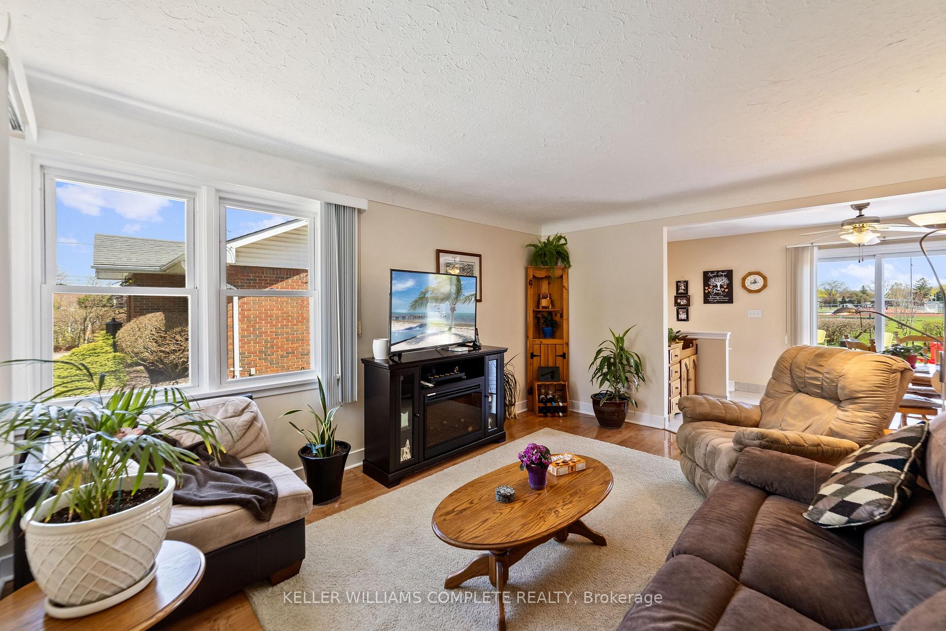 Photo 26 of 16 Brisbane Glen, St. Catharines, Vine/Linwell — HOMEH