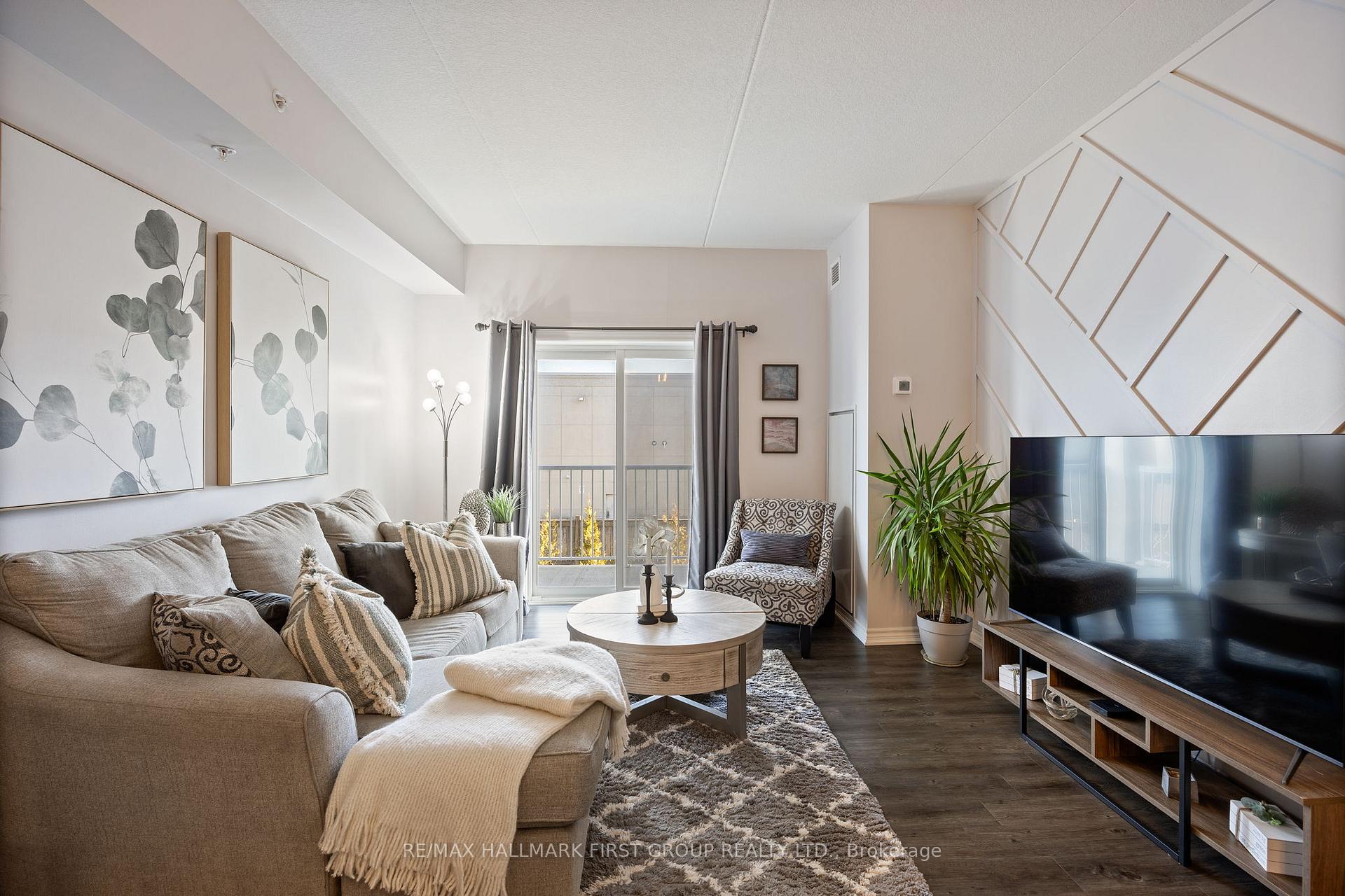 Photo 9 of Unit 213, 290 Liberty Street, Clarington, Bowmanville — HOMEH