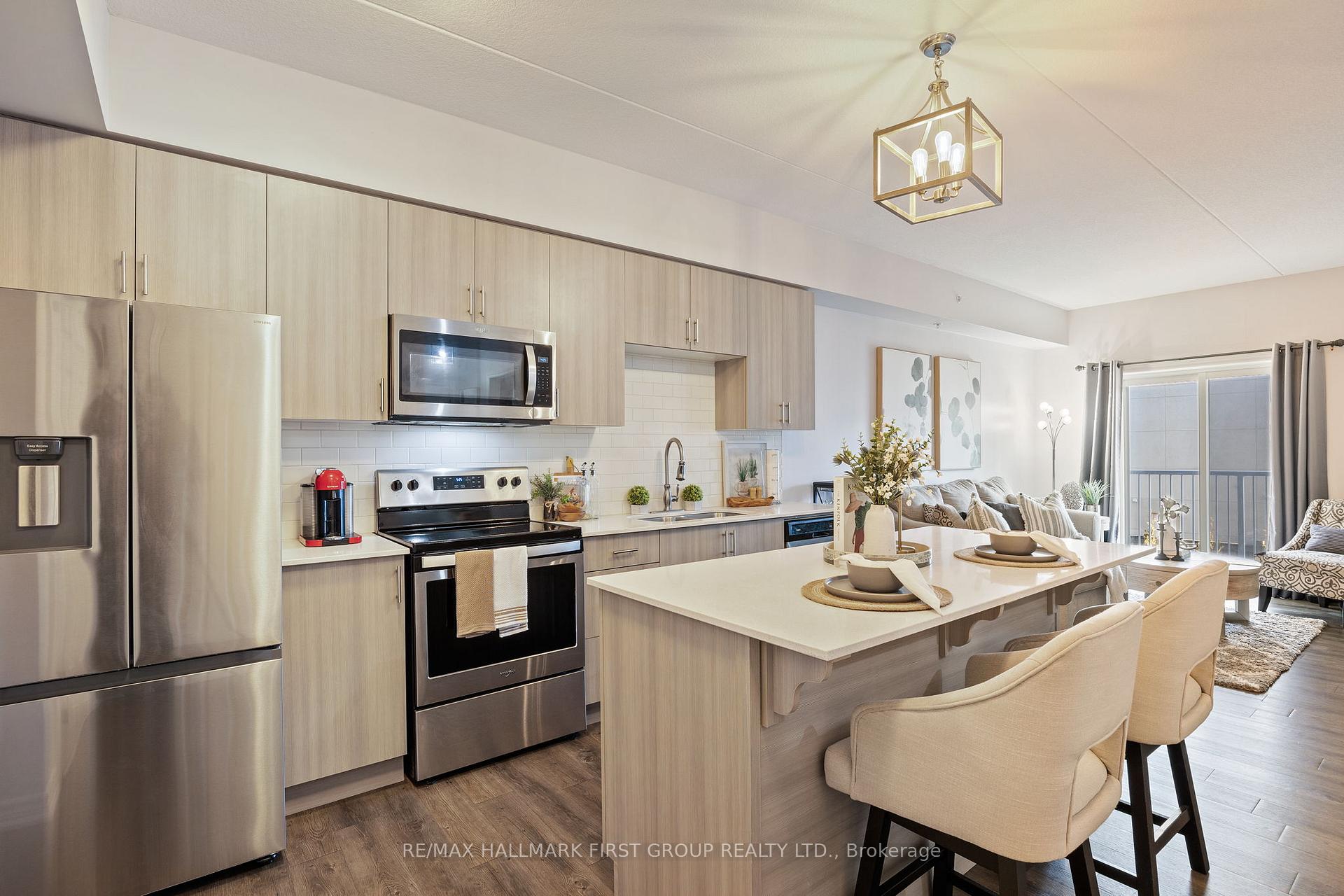 Photo 12 of Unit 213, 290 Liberty Street, Clarington, Bowmanville — HOMEH