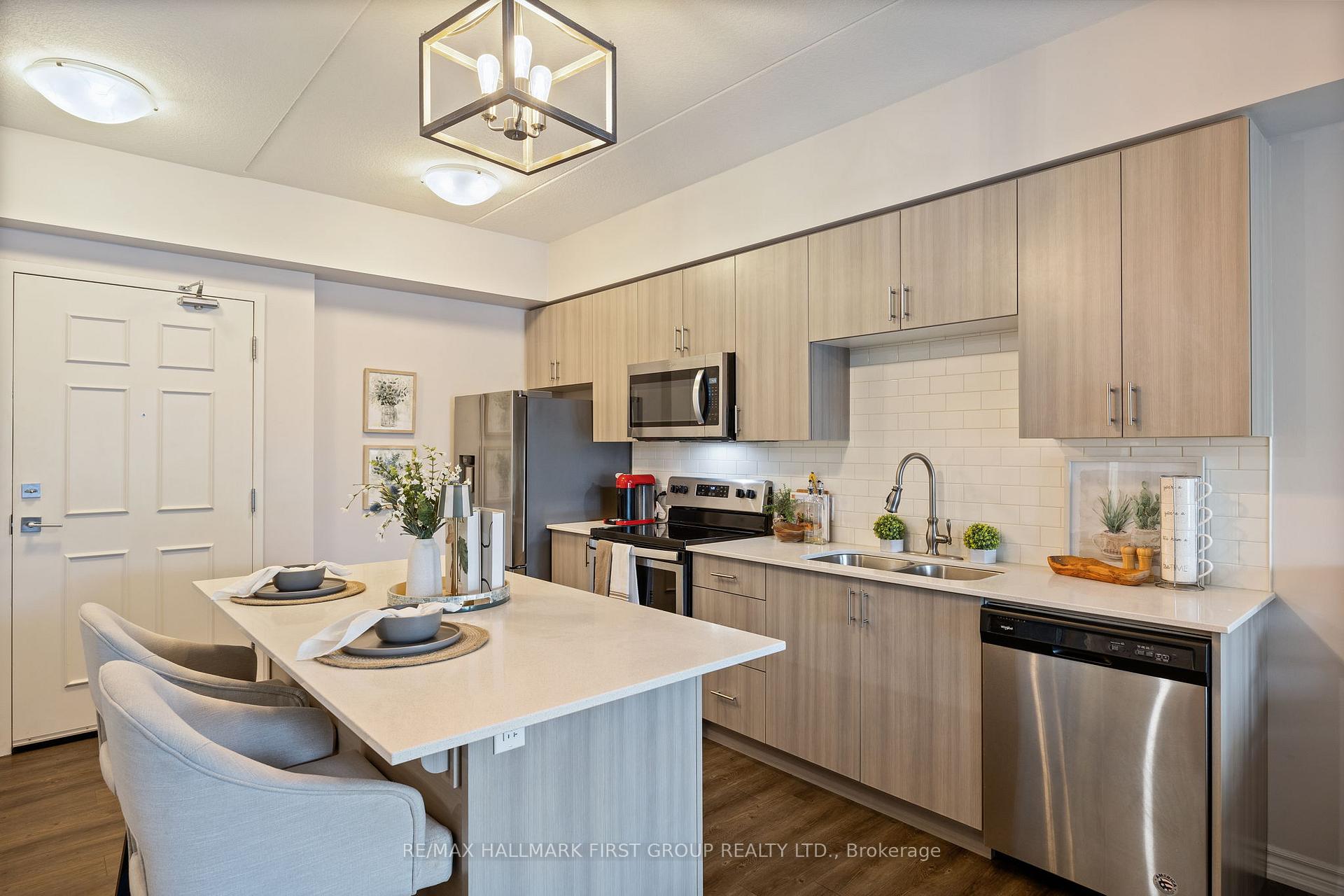 Photo 14 of Unit 213, 290 Liberty Street, Clarington, Bowmanville — HOMEH